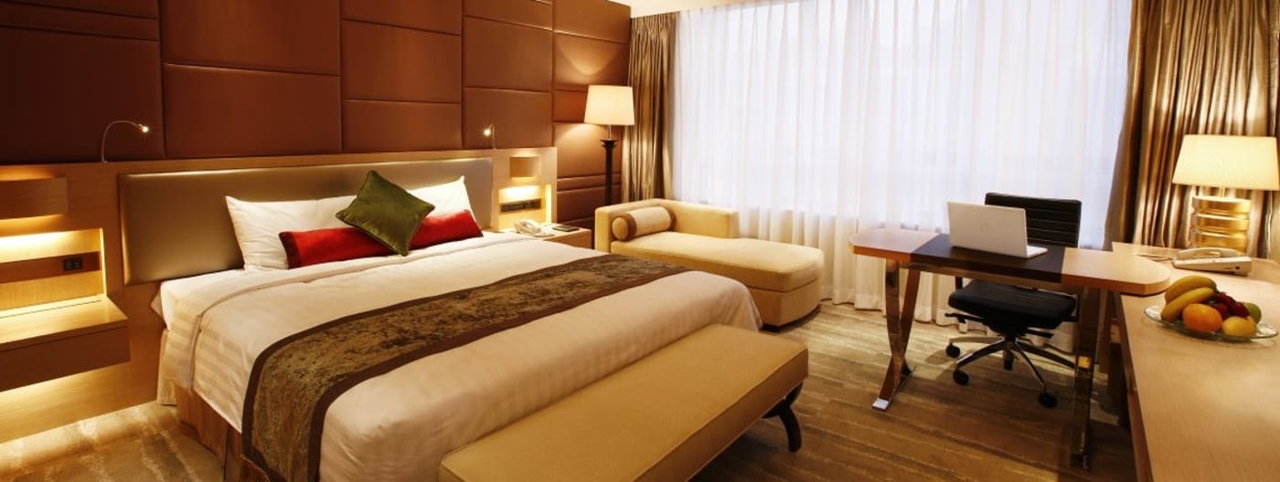 Gloucester-Luk-Kwok-Hong-Kong-Room-14