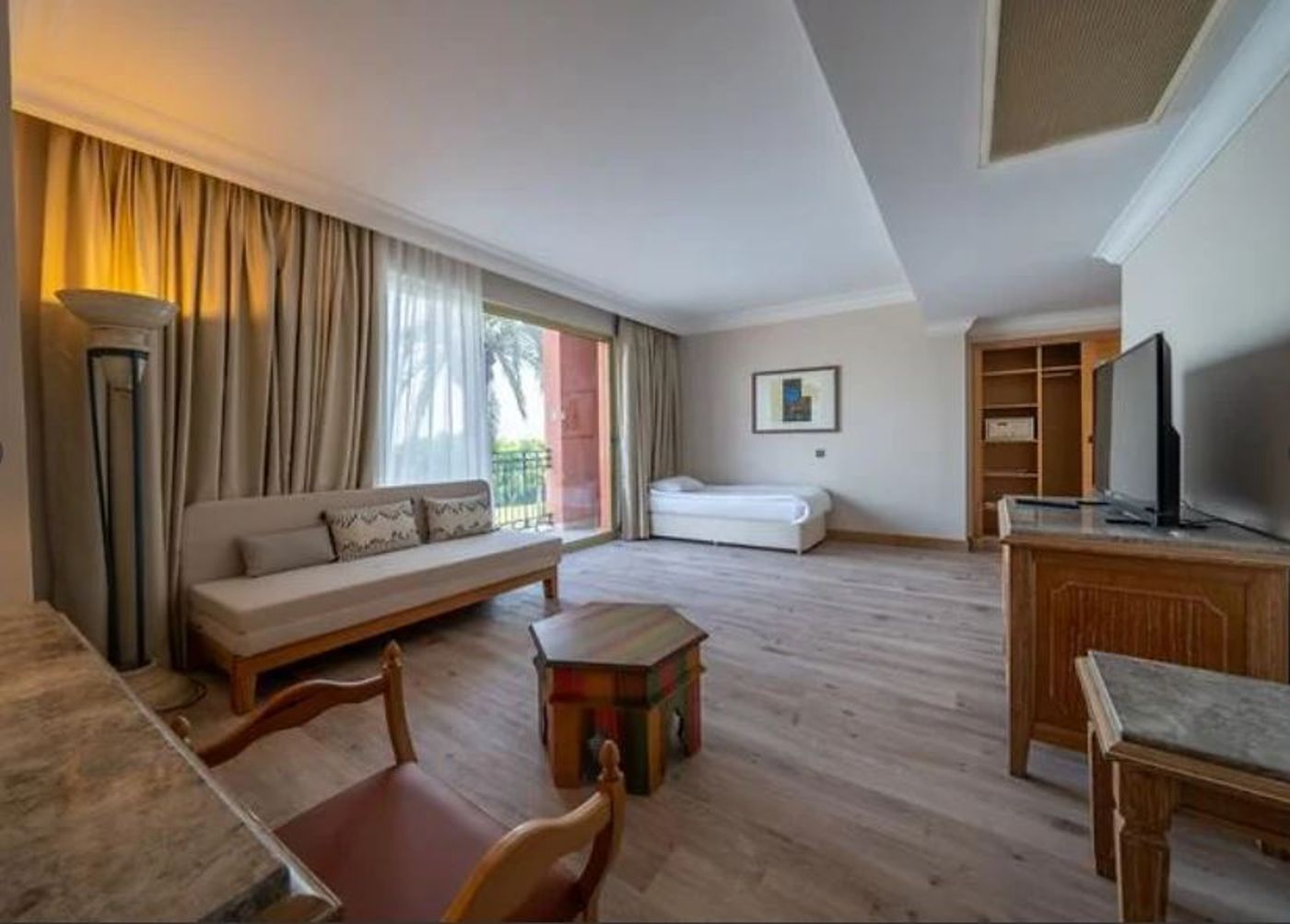 The-Norm-Oriental-Room-31