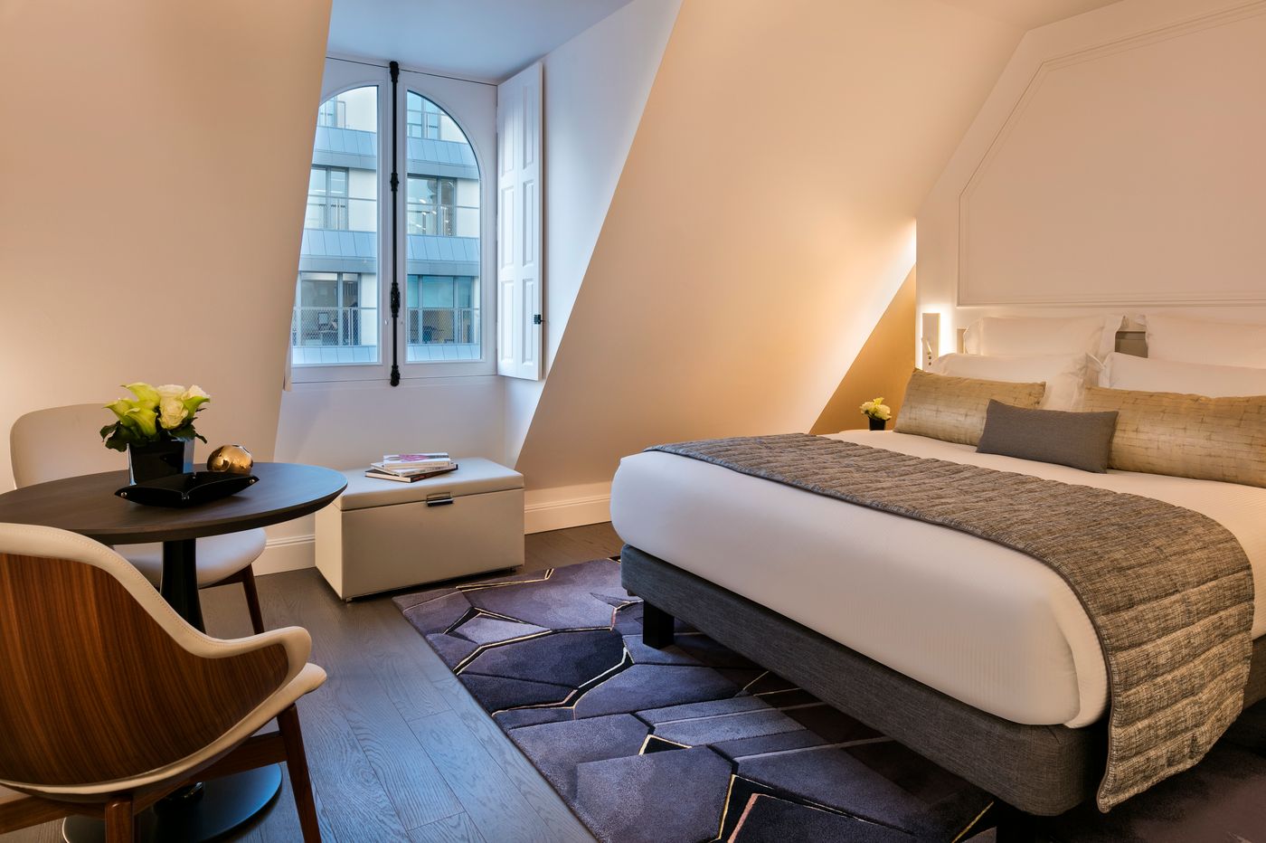 La-Clef-Champs-Elysees-by-The-Crest-Collection-Room-6