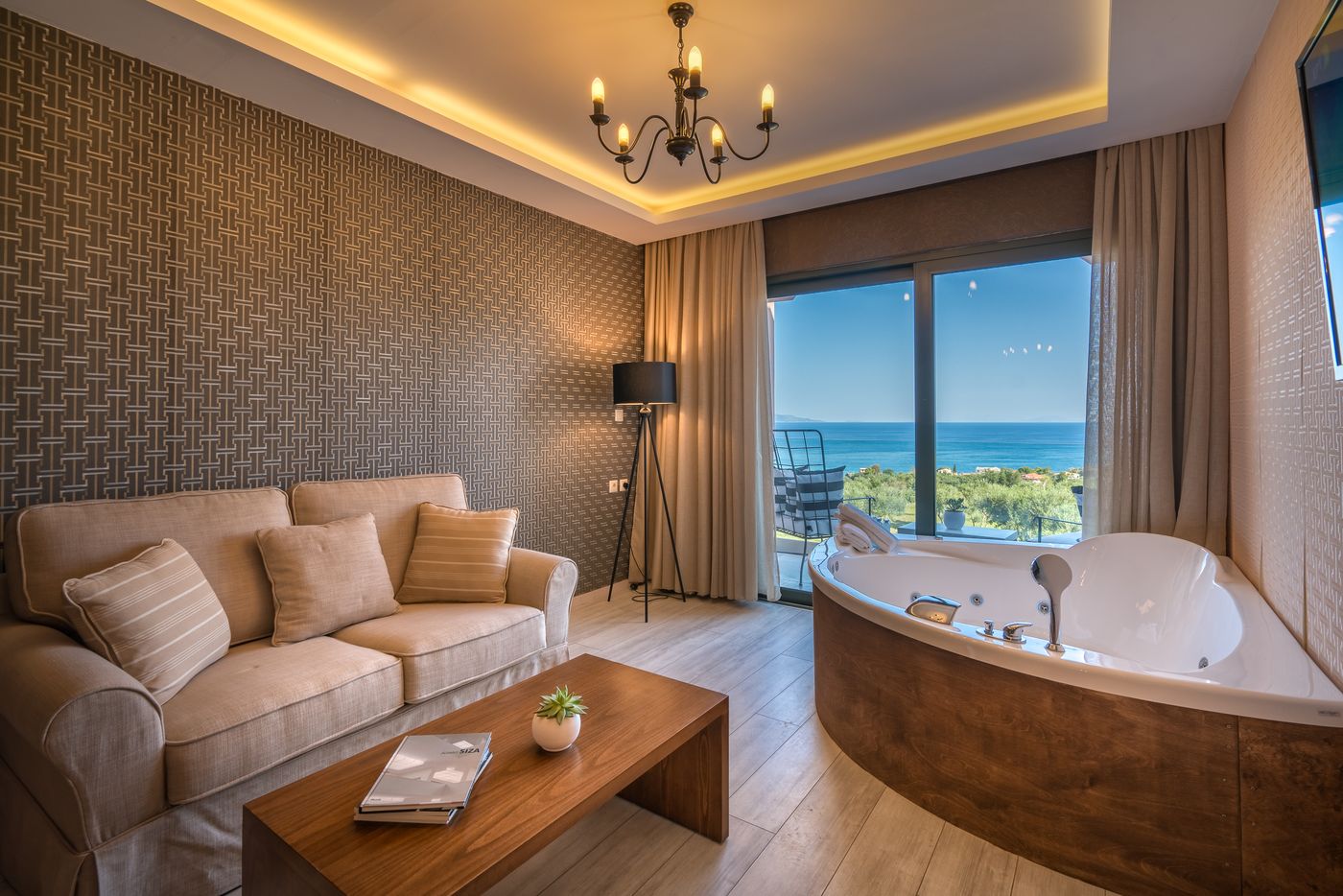 Elegance Luxury Executive Suites – Adults Only