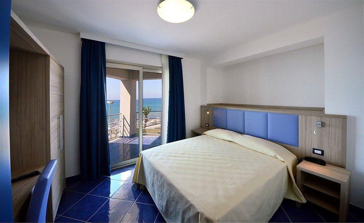 Astro-Suite-Hotel-Room-23