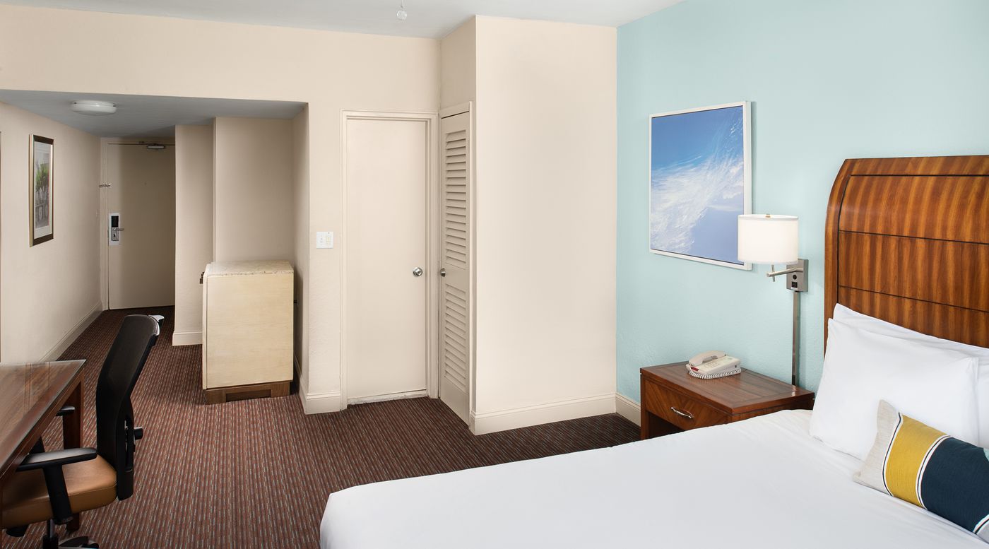 Sherry Frontenac - United States - MIAMI BEACH - Room - 7