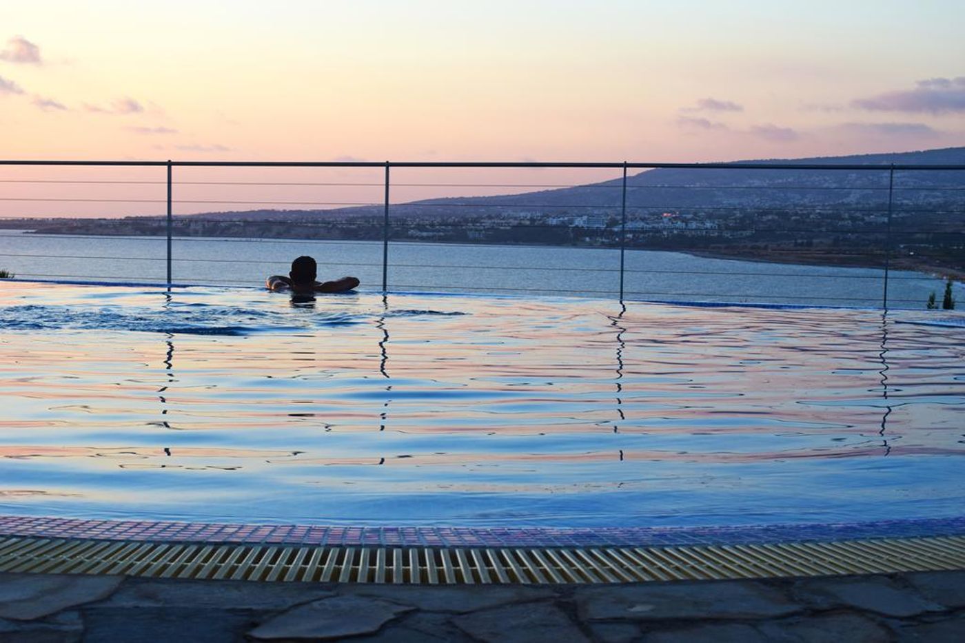 Theo Sunset Bay Holiday Village