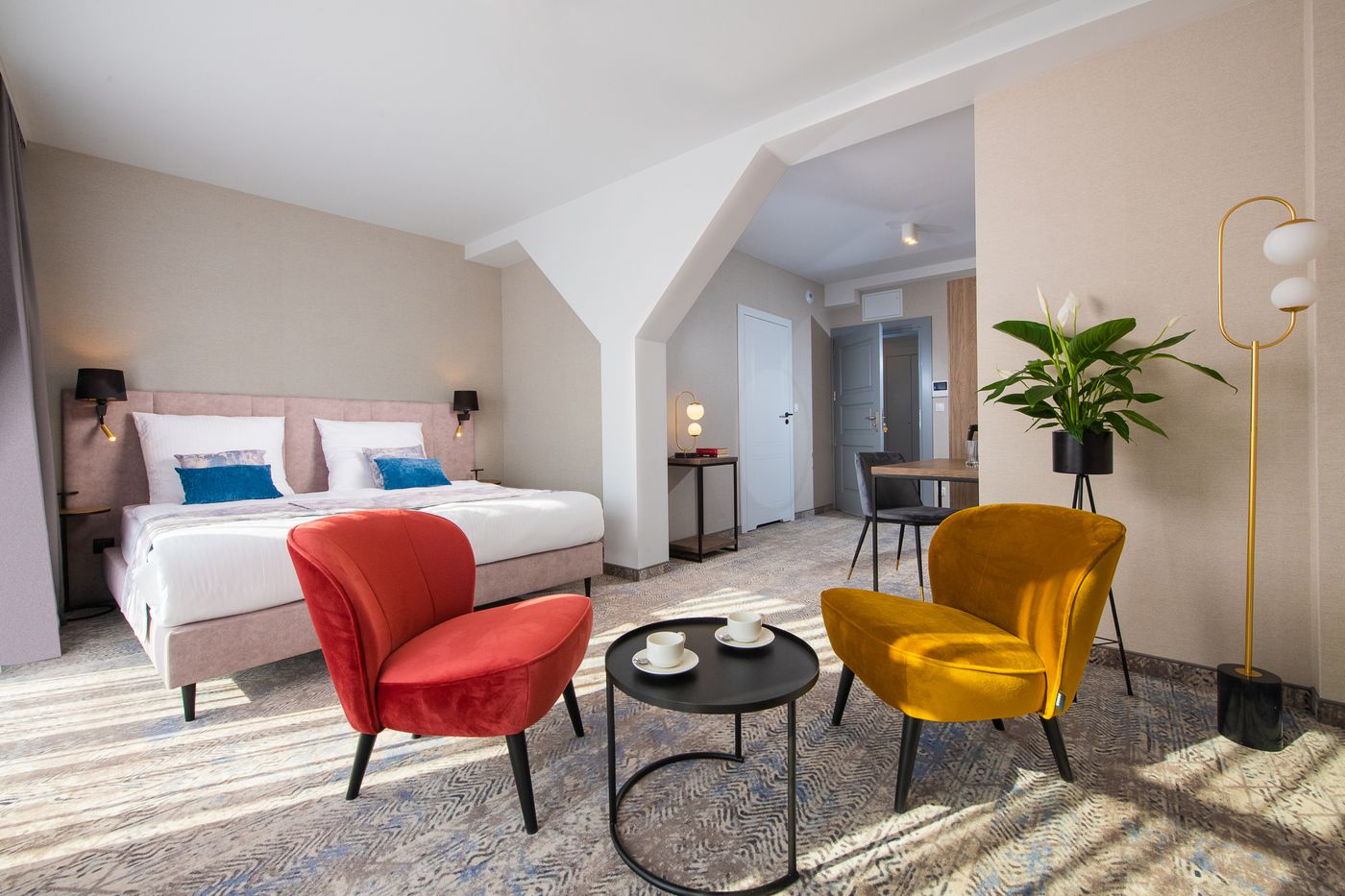 Mr67-Mayera-Rapaporta-Room-22