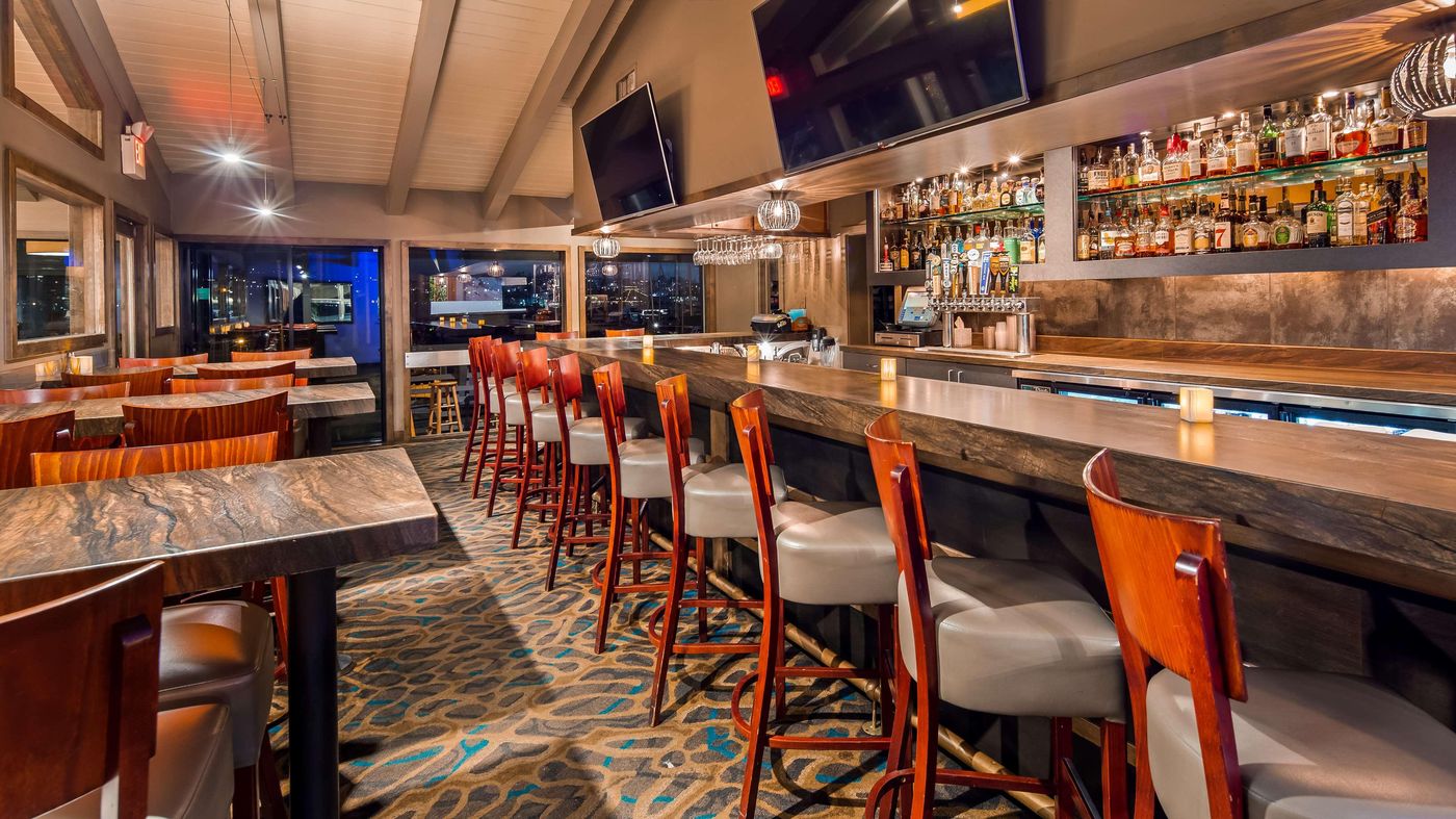 Best Western Plus Island Palms Hotel & Marina - United States - San Diego - Bar - 9