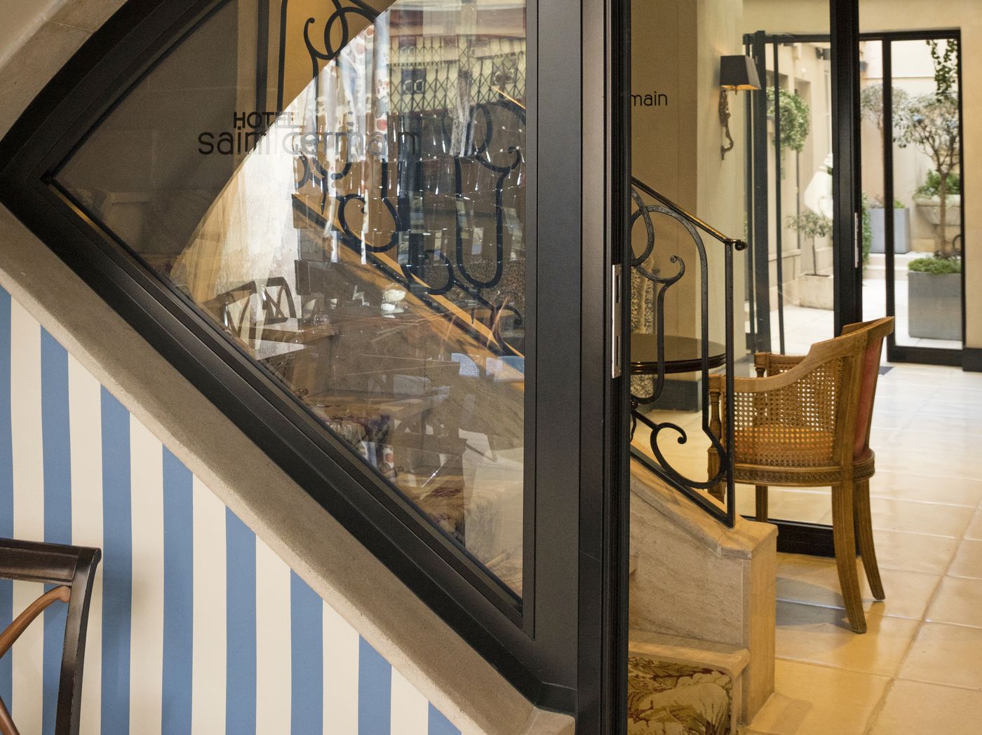 Saint-Germain---Paris-Lobby-14