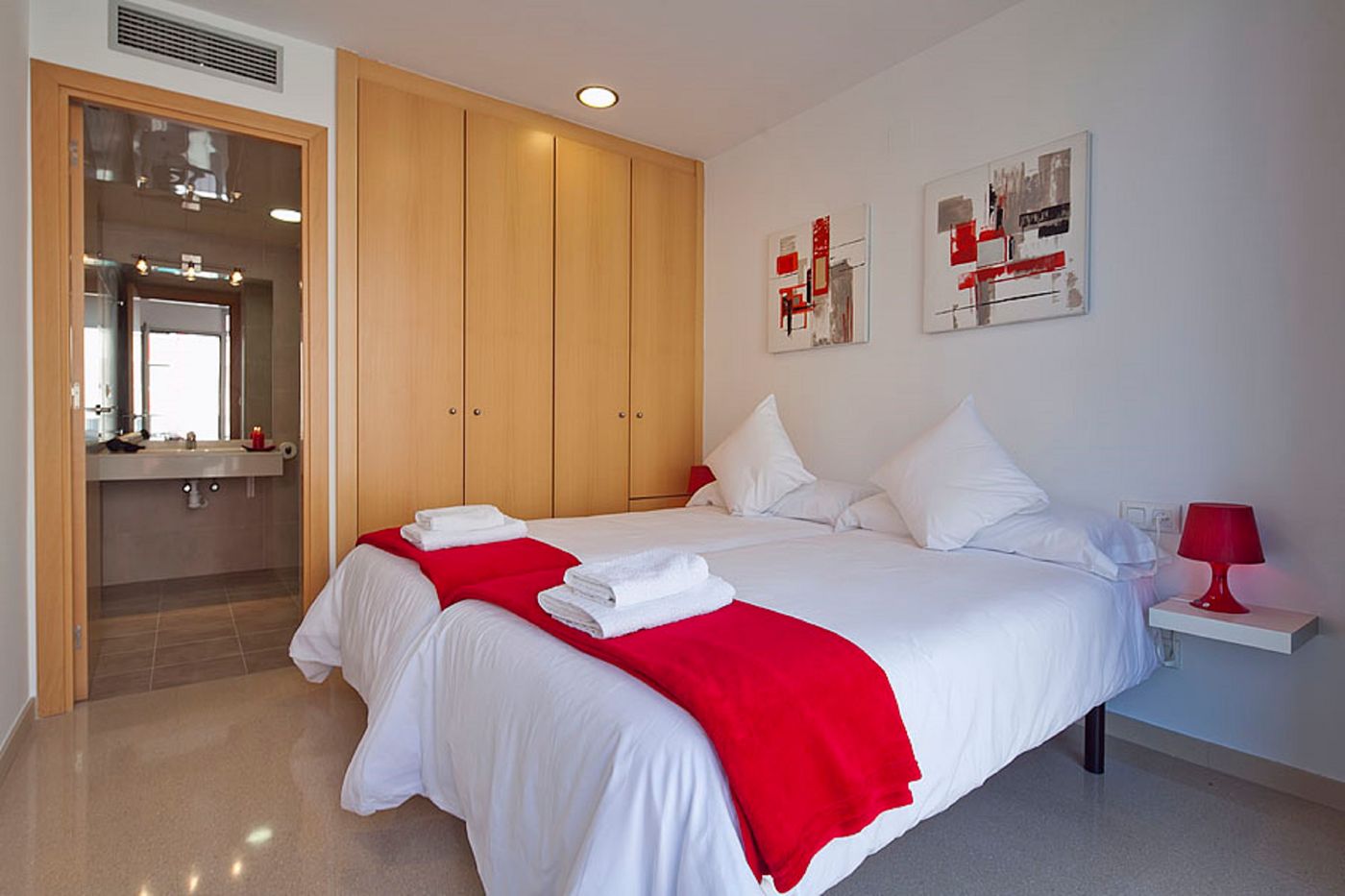 Charmsuites Paralel-Spain-BARCELONA-Room-9