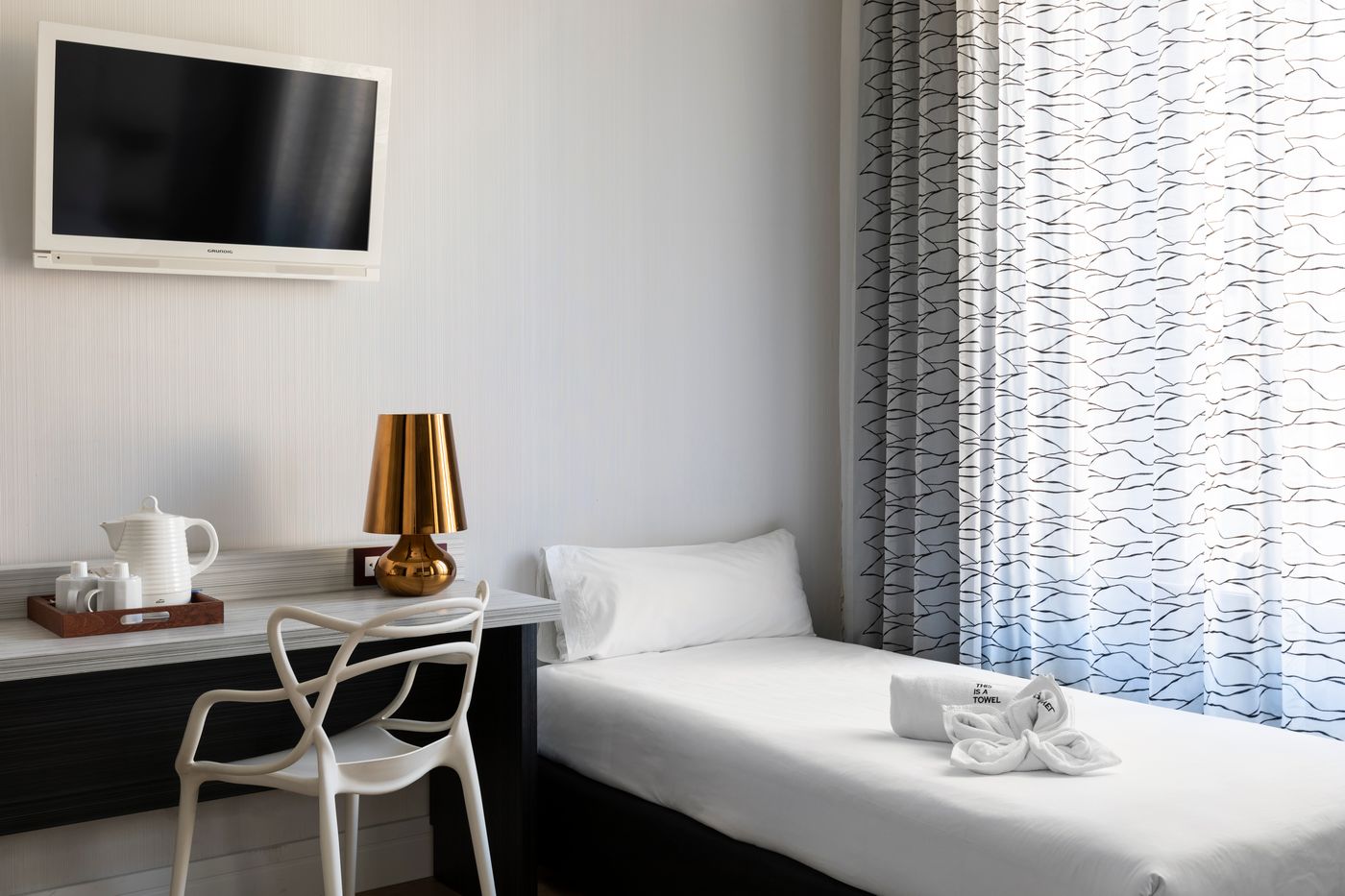 Petit-Palace-Savoy-Alfonso-XII-Room-11