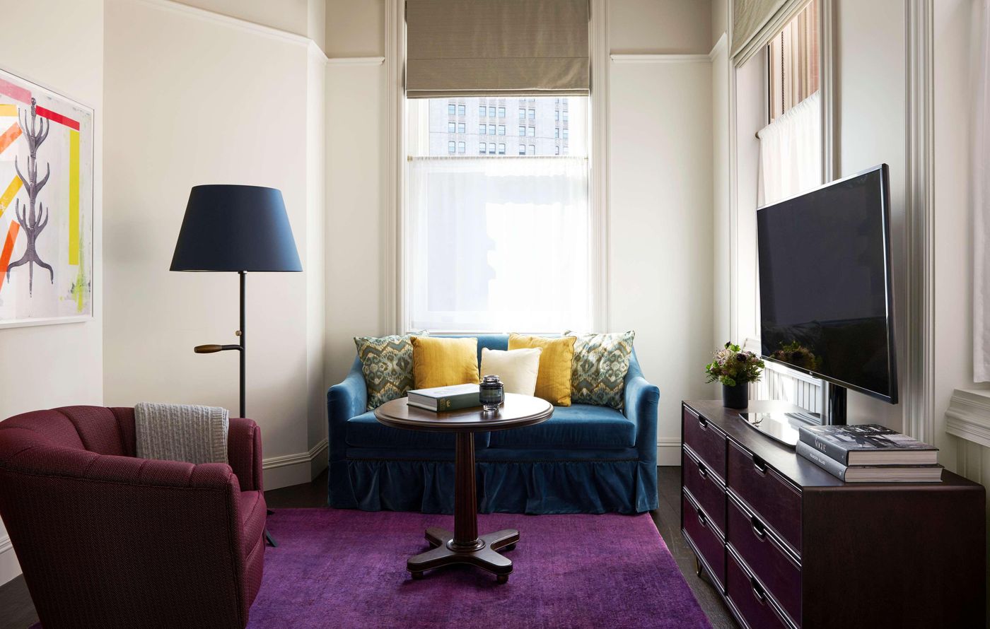 The-Beekman--A-Thompson-Hotel-Room-3