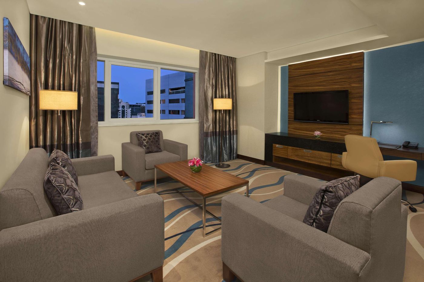 DoubleTree-by-Hilton-Hotel---Residences-Dubai-Room-13