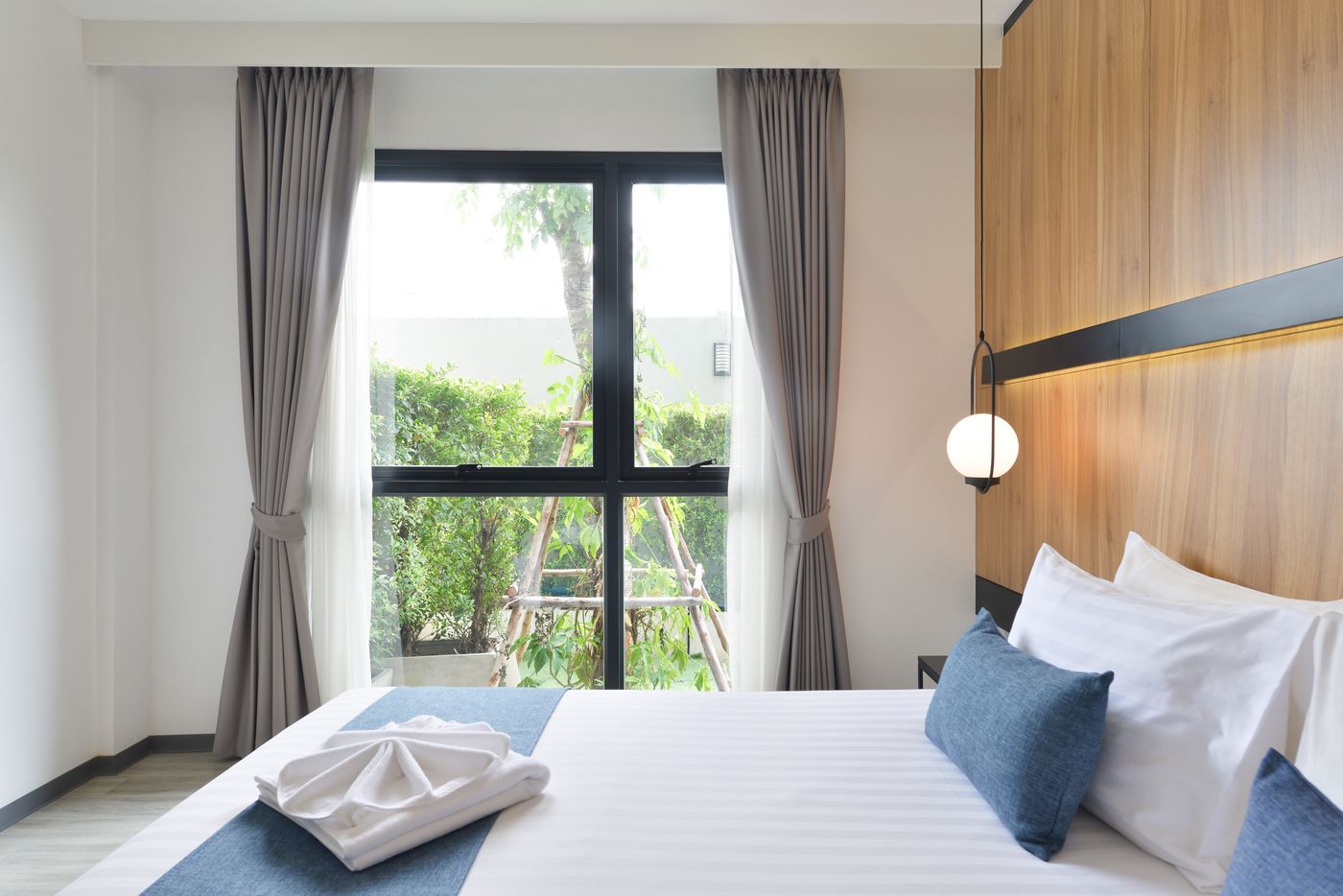 Gate43-Airport-Hotel-Room-32