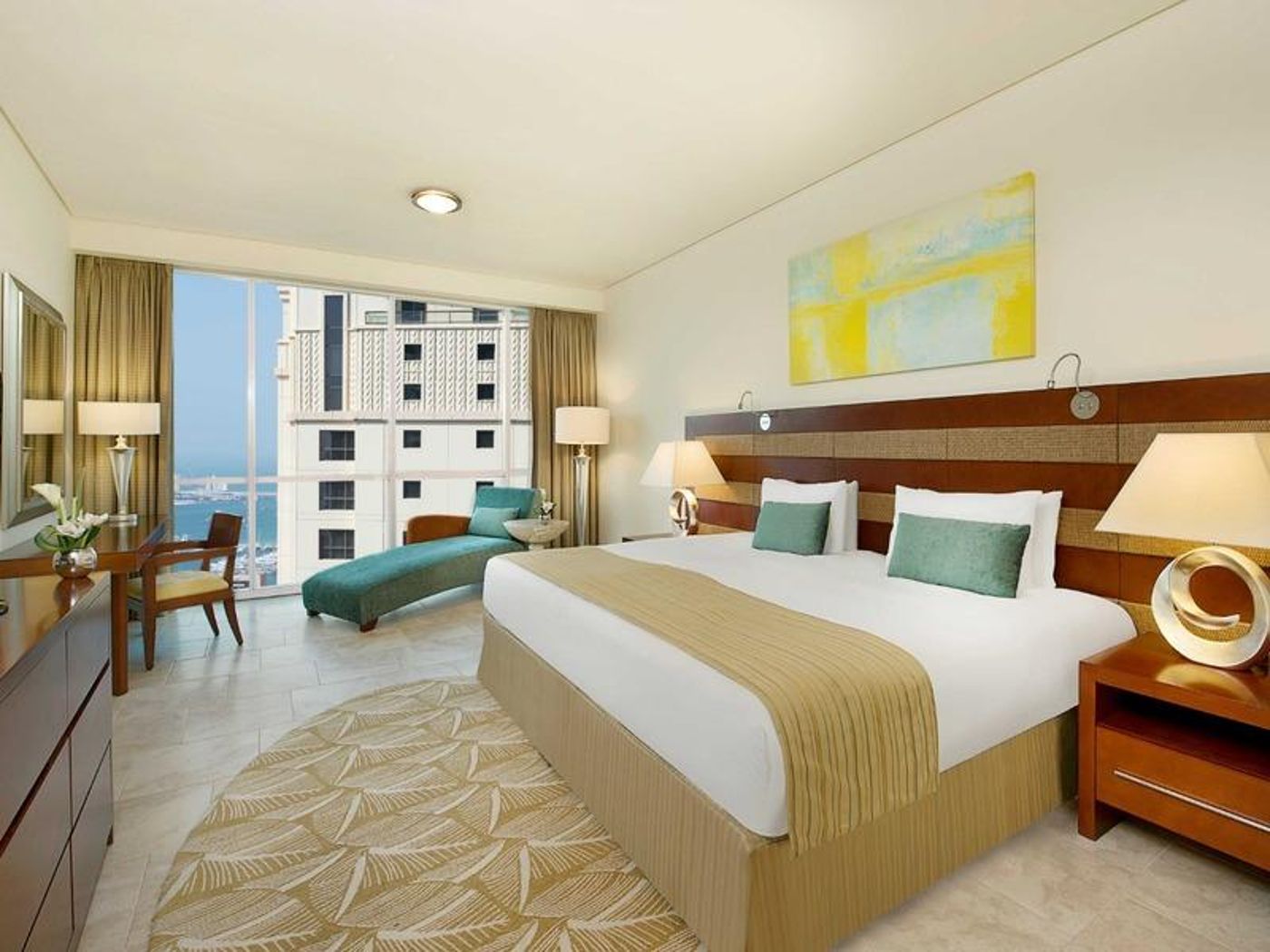 Oasis-Beach-Tower-Serviced-Room-10