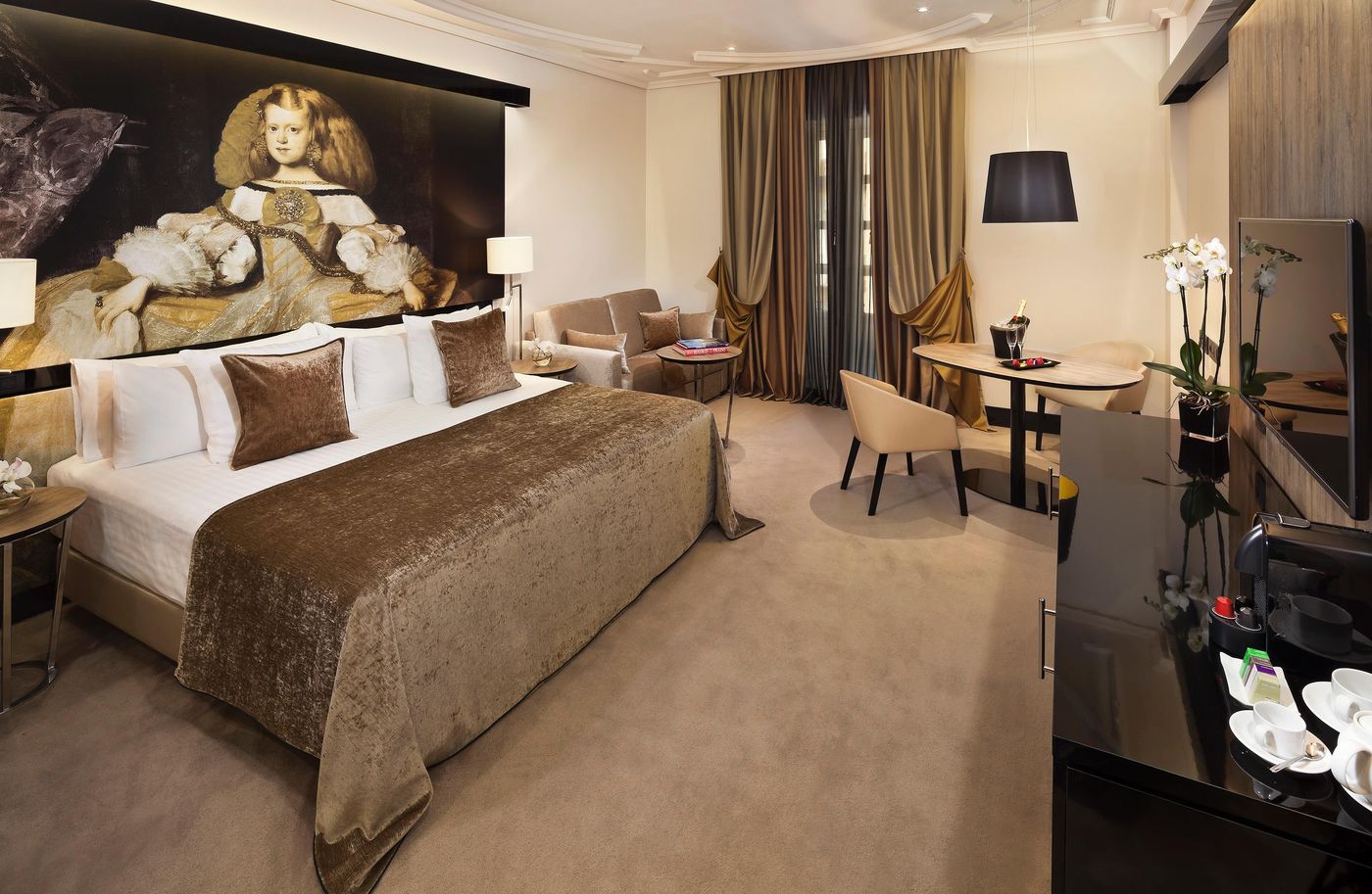 Gran-Melia-Palacio-de-los-Duques-Room-10