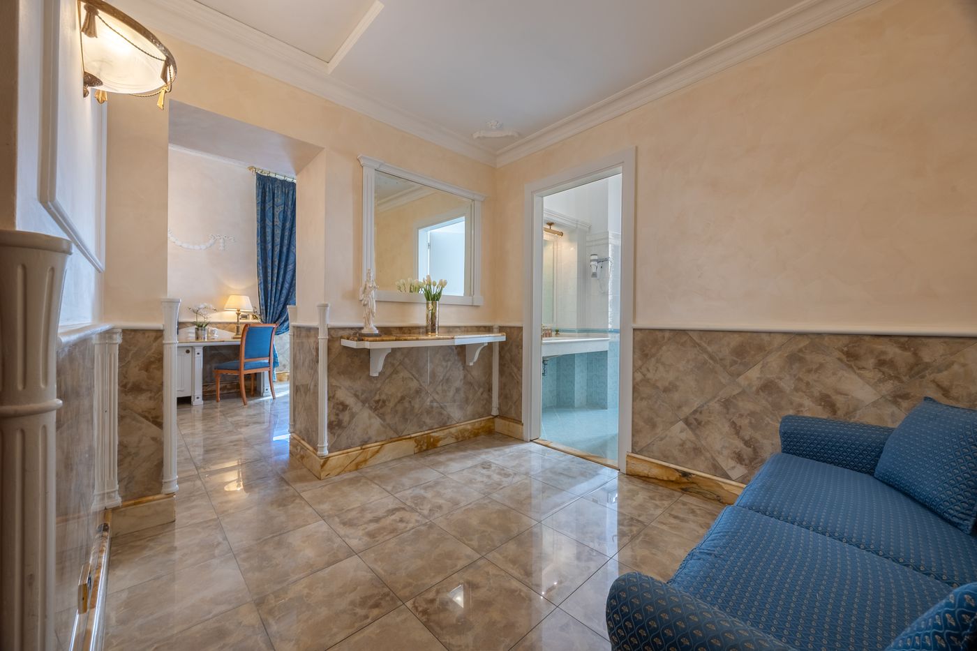 Palladium-Palace-Room-40