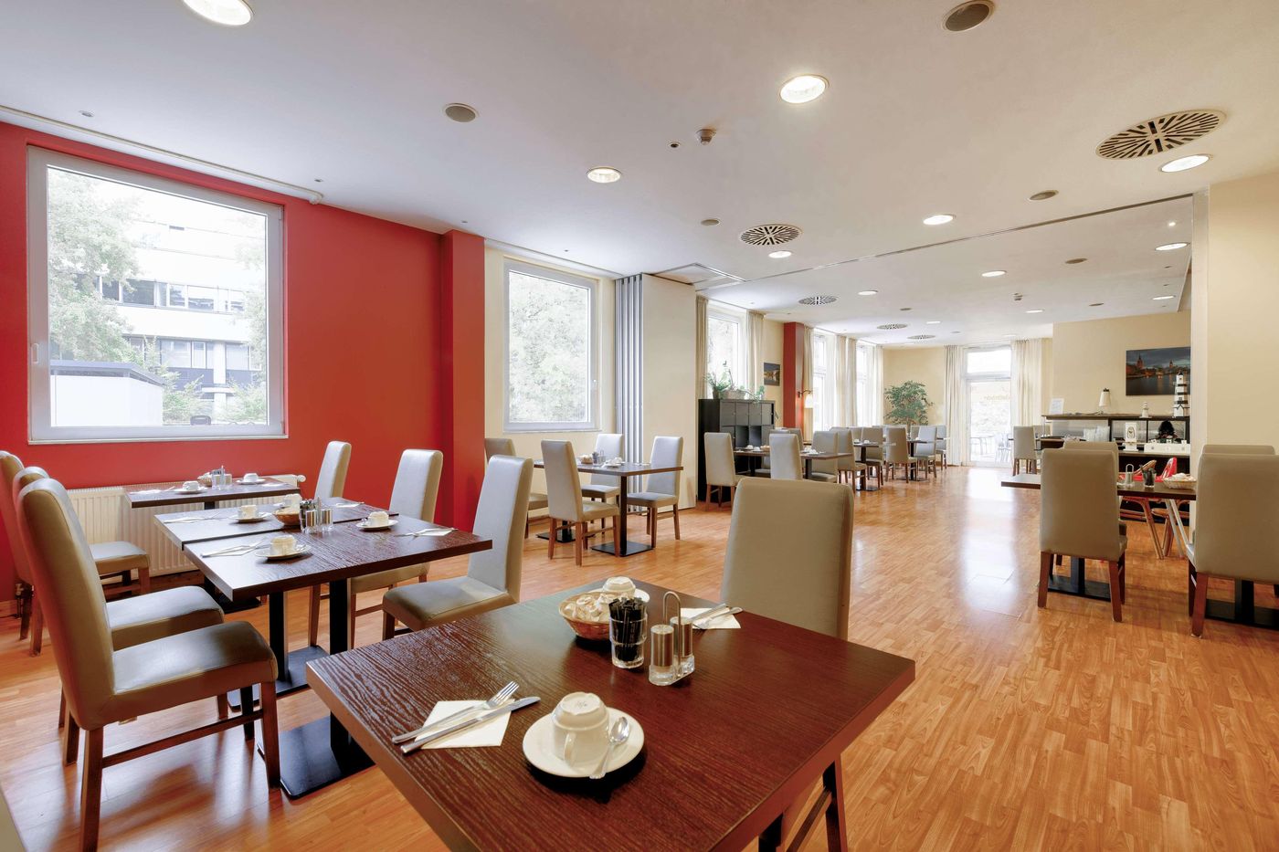 Hotel-am-Schloss-Koepenick-Berlin-by-Golden-Tulip-Restaurant-37