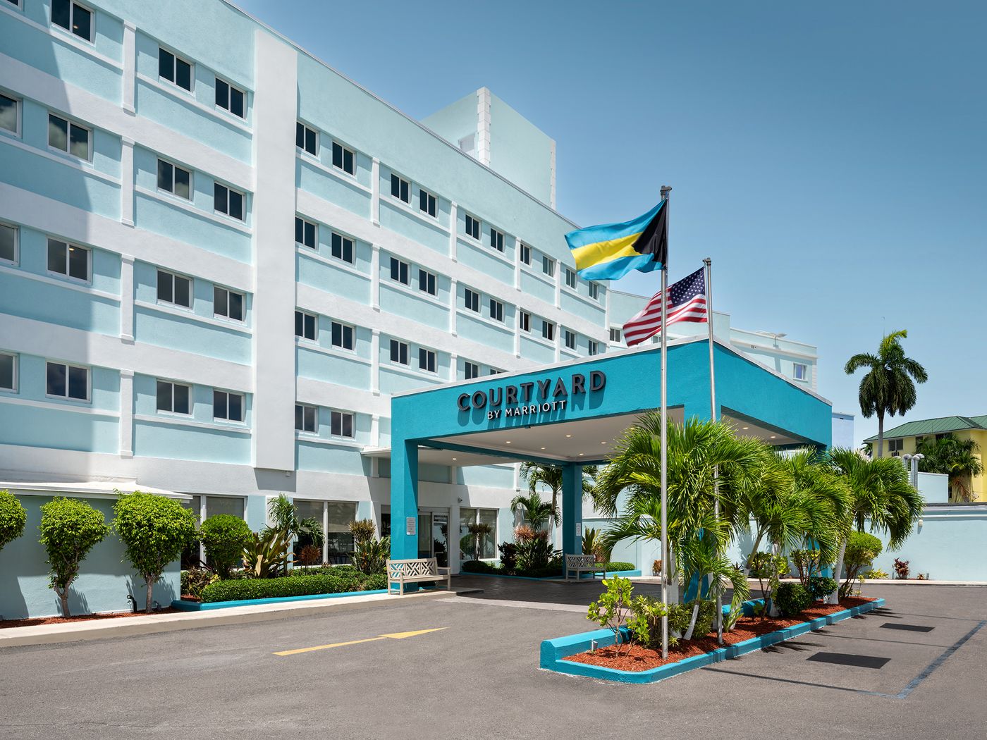 Courtyard Nassau Downtown/Junkanoo Beach-Bahamas-Nassau-General view-5