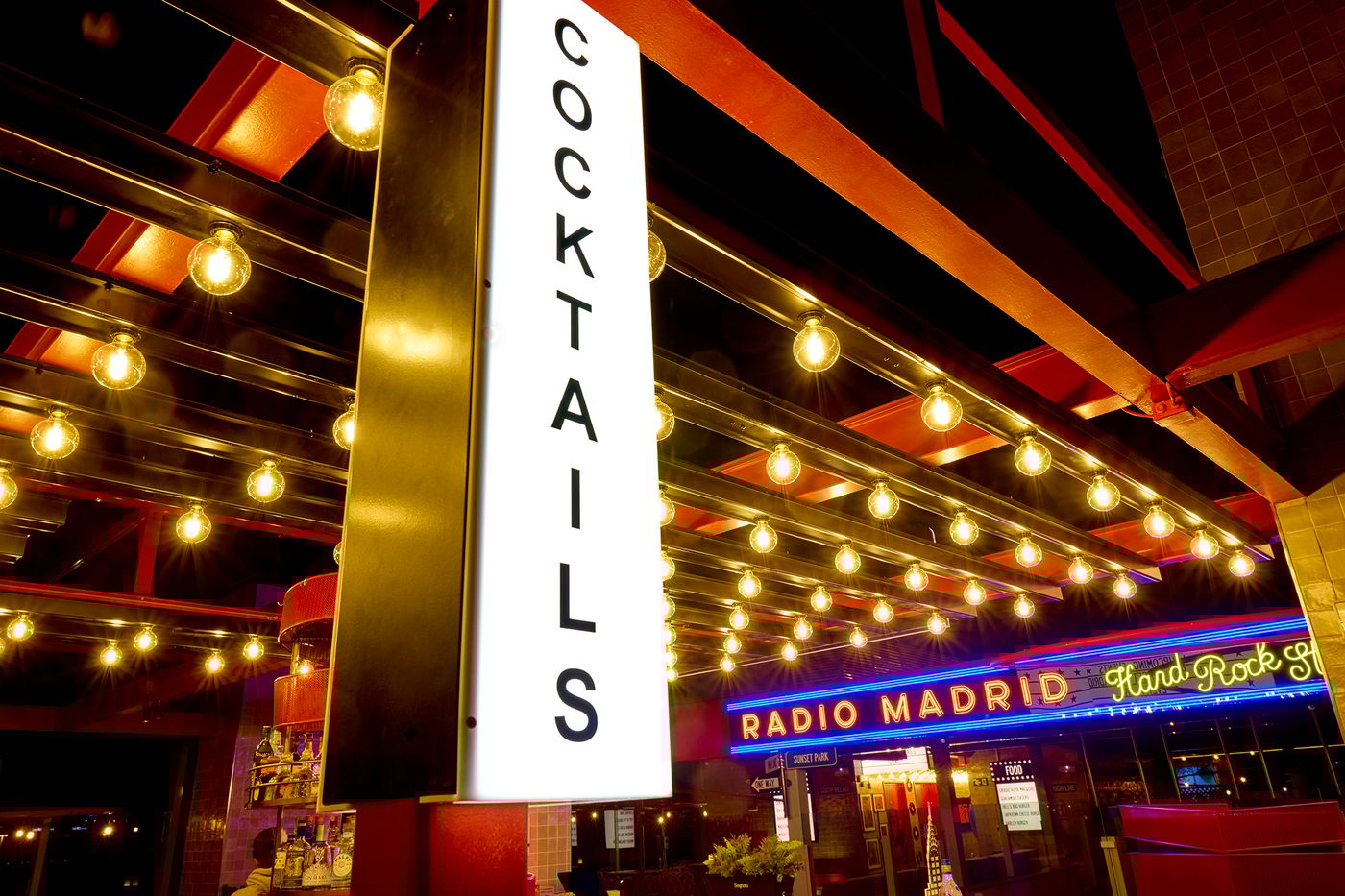 Hard-Rock-Hotel-Madrid-Terrace-15