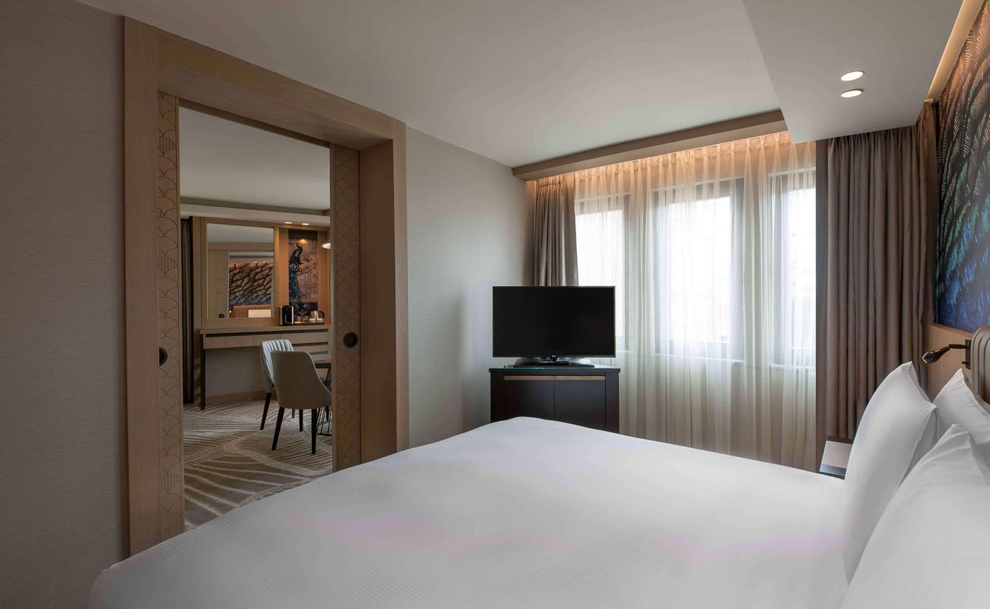Doubletree-By-Hilton-Istanbul-Sirkeci-Room-44
