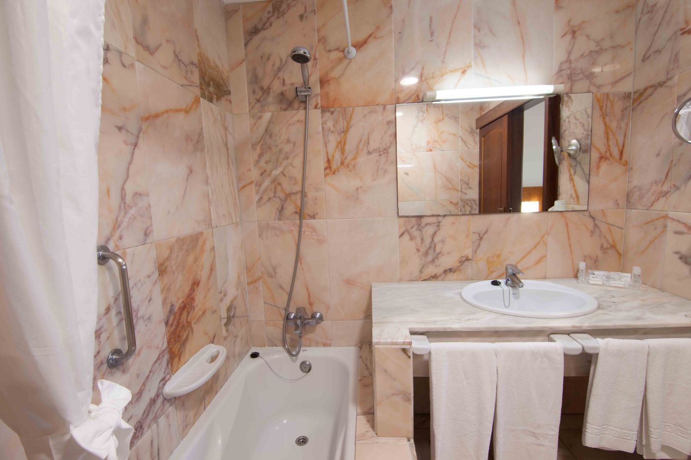 Principe-Paz-Room-14