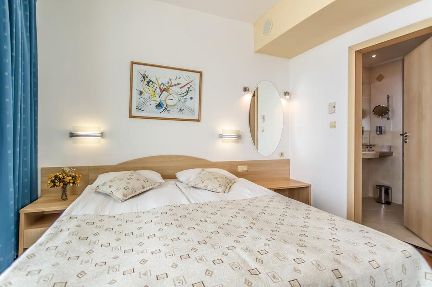 Grand-Victoria-Room-9