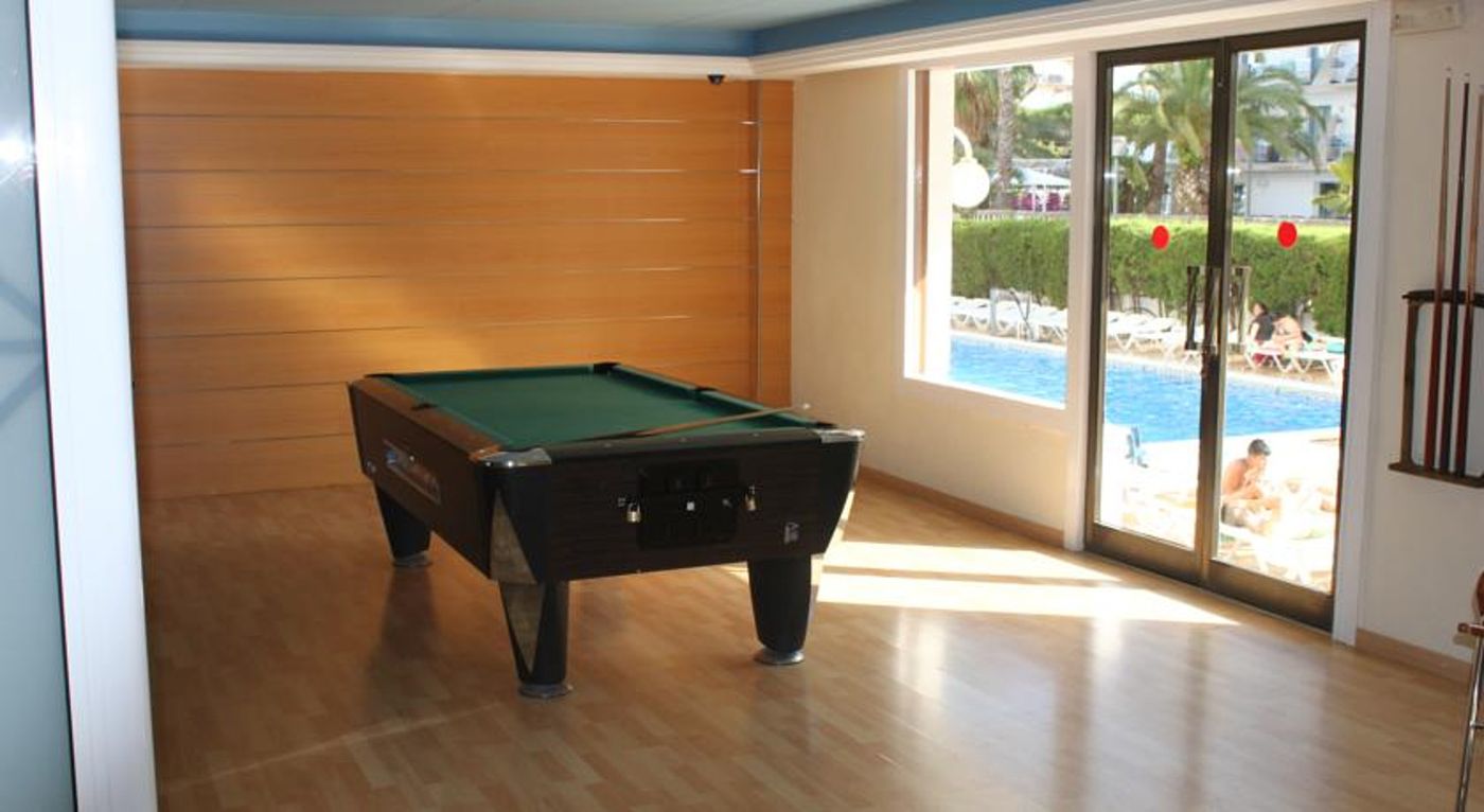 Riviera-Hotel-Sports-and-Entertainment-54