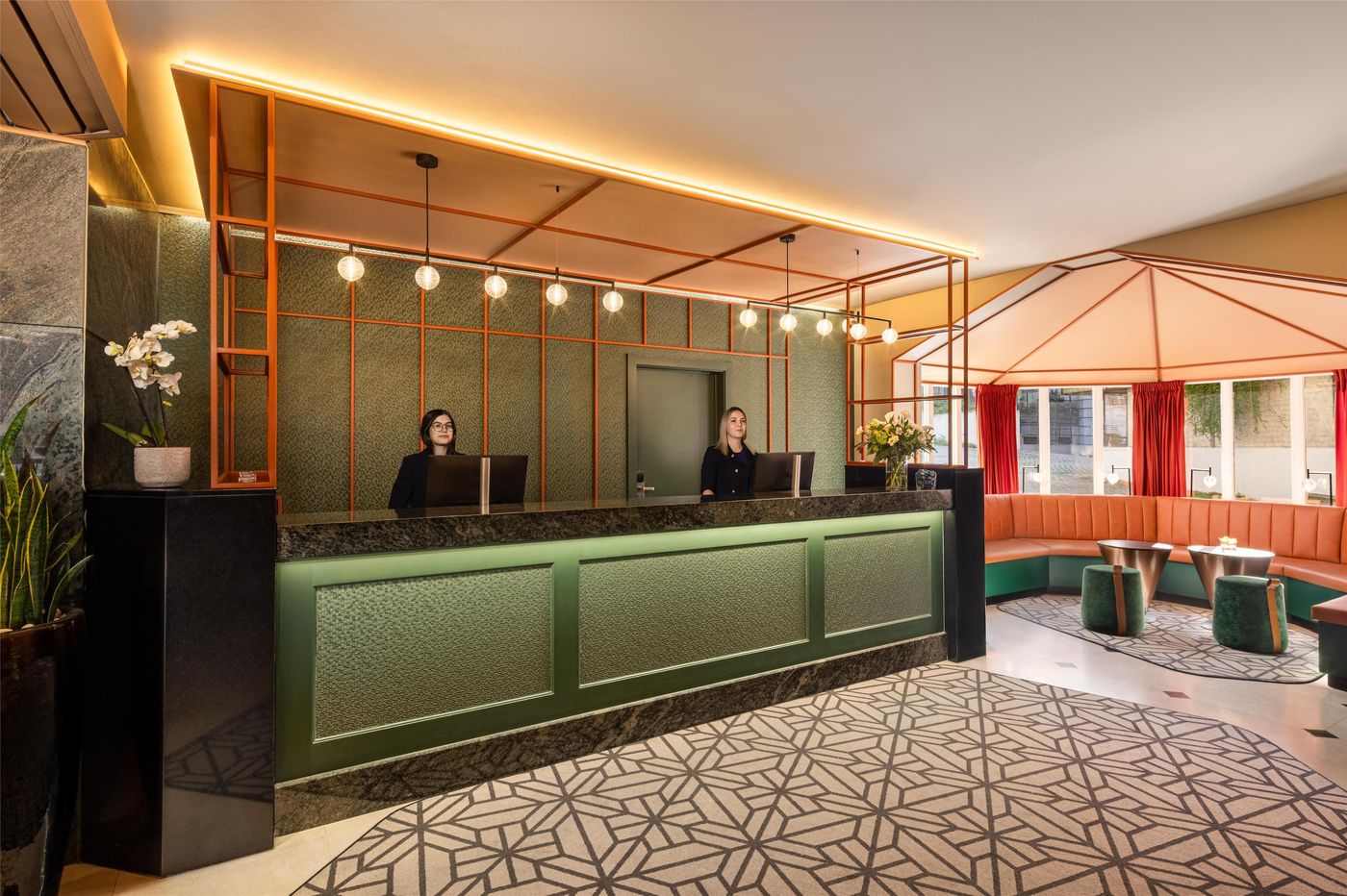 NH-Brussels-Carrefour-De-l-Europe-Lobby-13