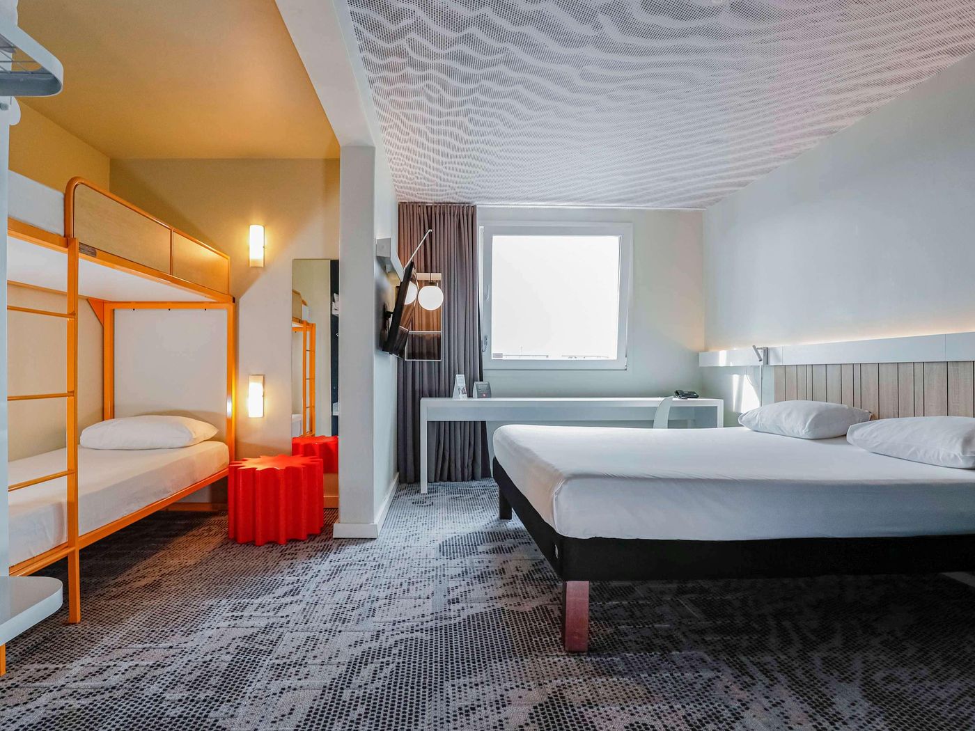 ibis-Luxembourg-Aeroport-Room-7