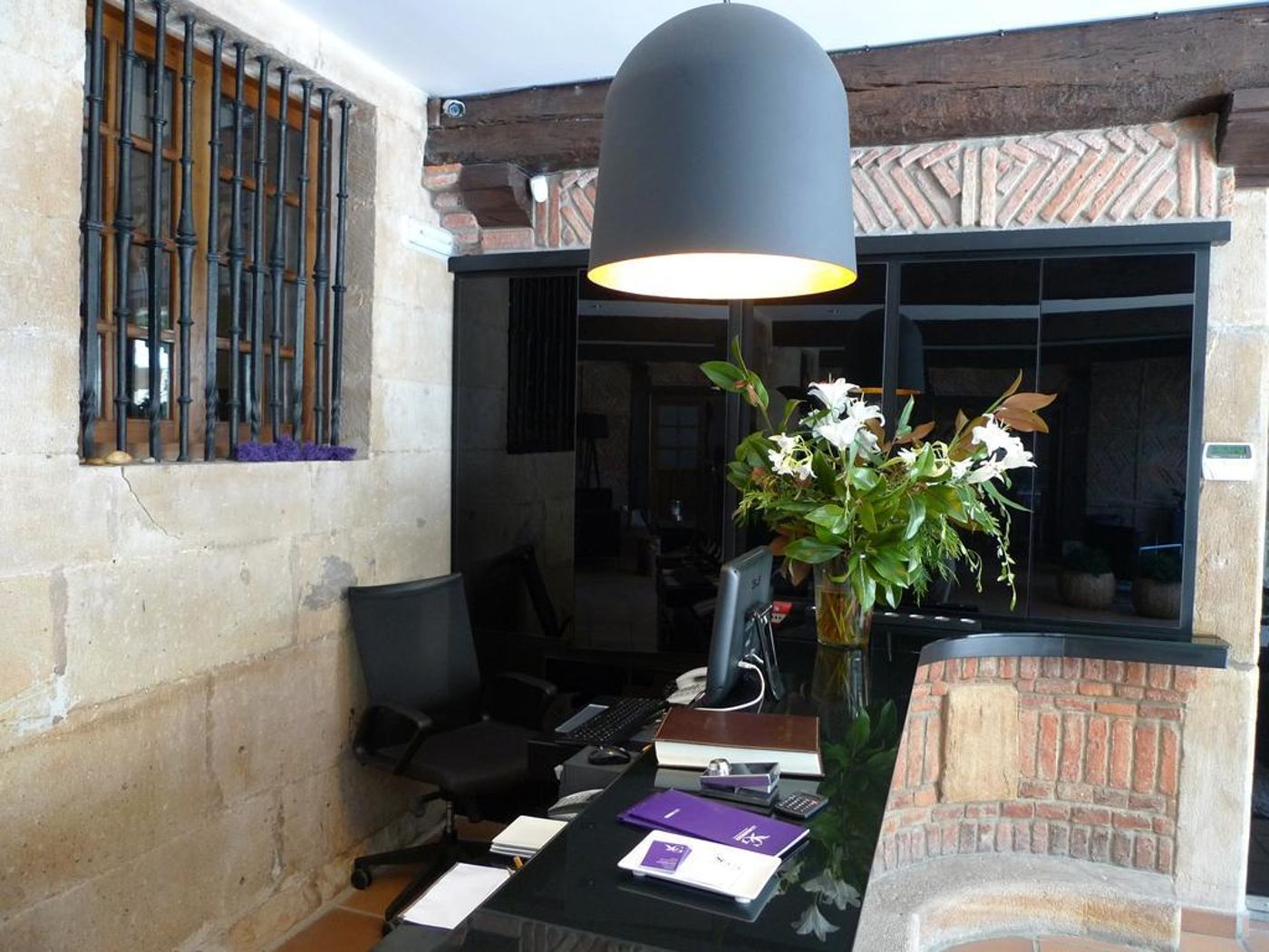 Los Guardeses -Spain-SOLARES - MEDIO CUDEYO-Lobby-2