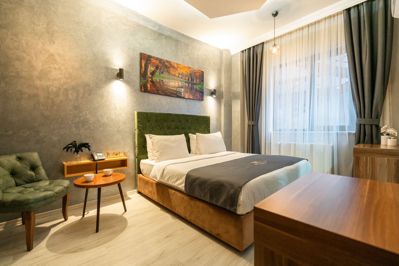 Monezza-Hotel-Room-37