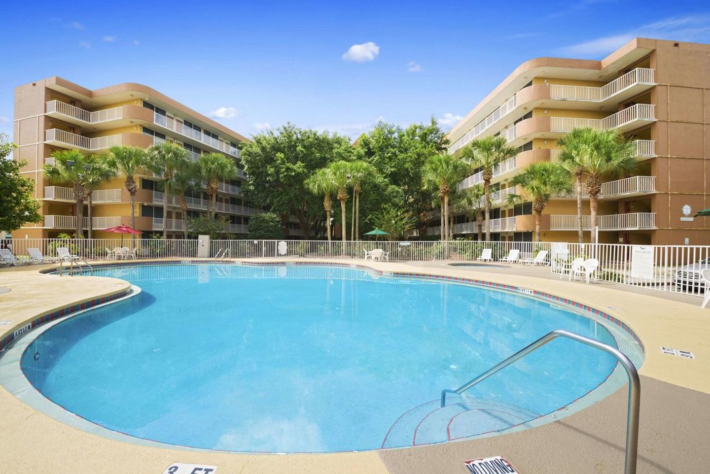 Baymont Inn & Suites Celebration