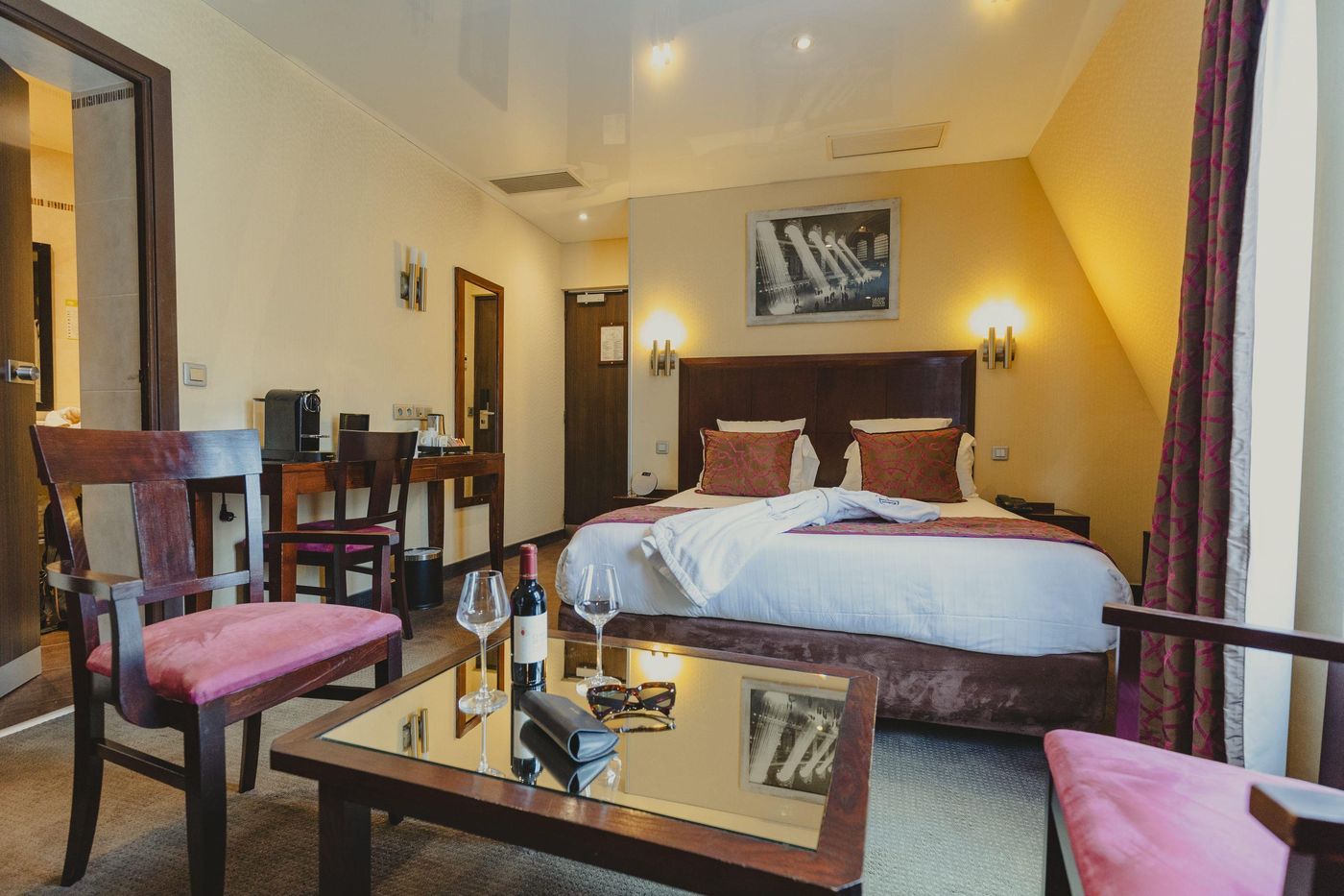 Grand-Hotel-Francais-Room-39