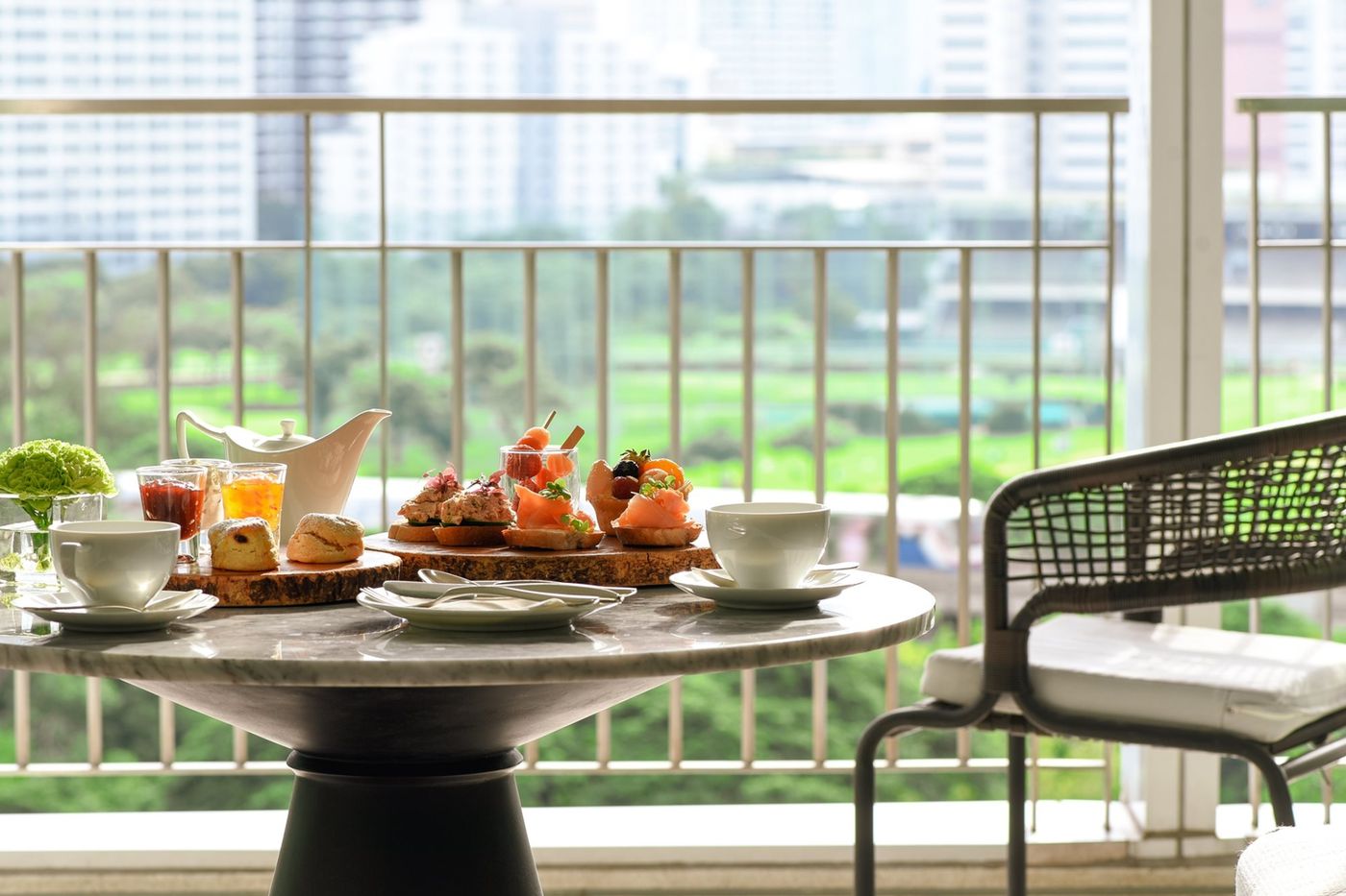 Dusit-Suites-Hotel-Ratchadamri--Bangkok-Room-31