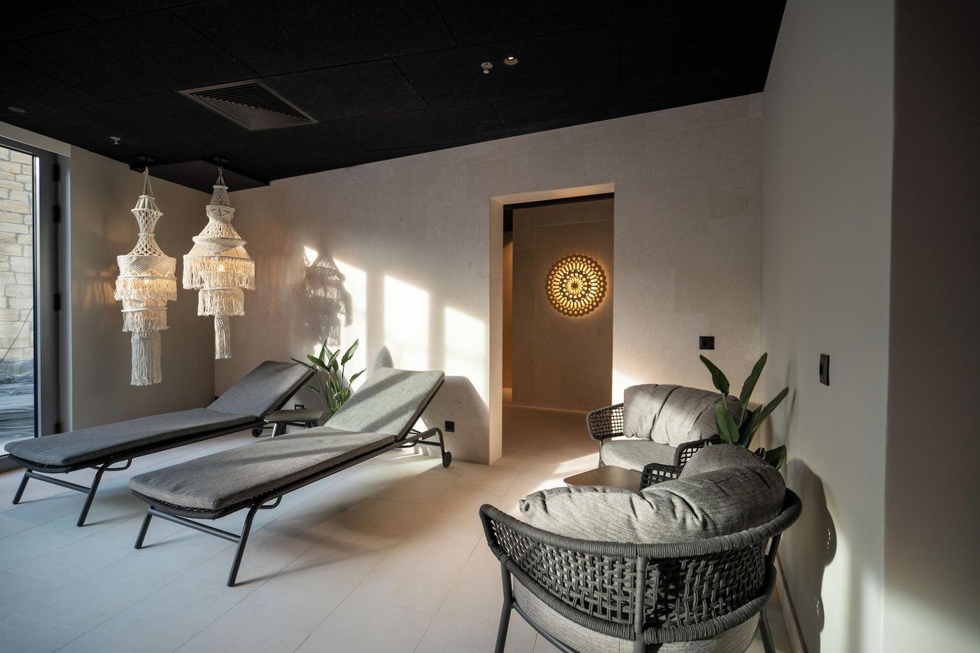 Blu-Mare-Hotel-Sports-and-Entertainment-46