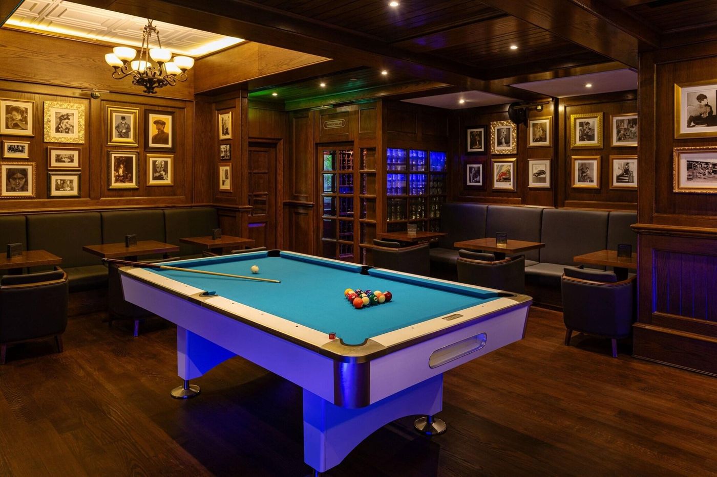 Delta-Hotels-by-Marriott-Jumeirah-Beach-Restaurant-72