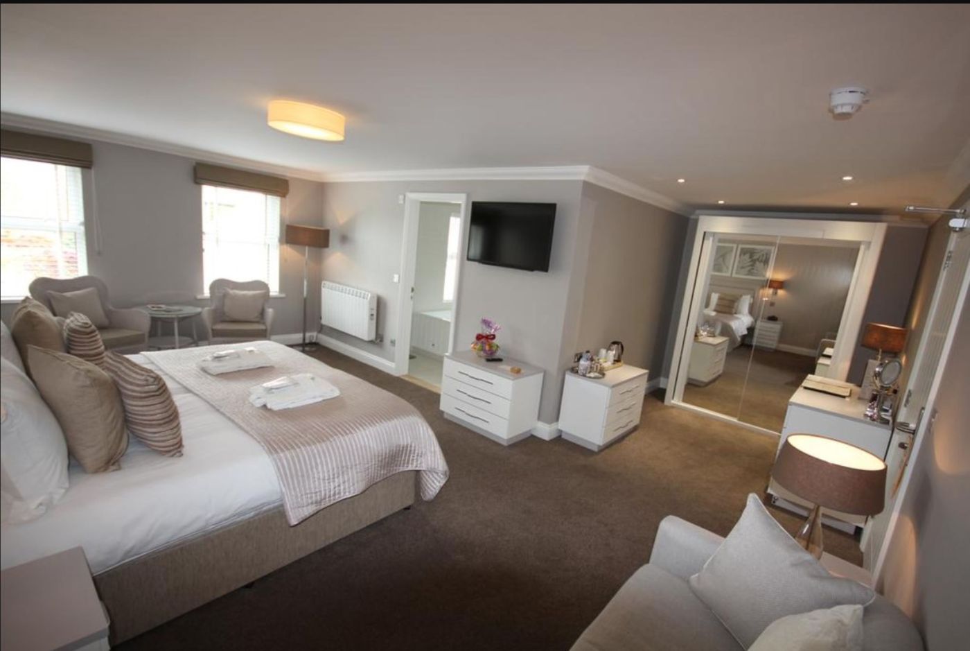 La-Place-Hotel-Room-13