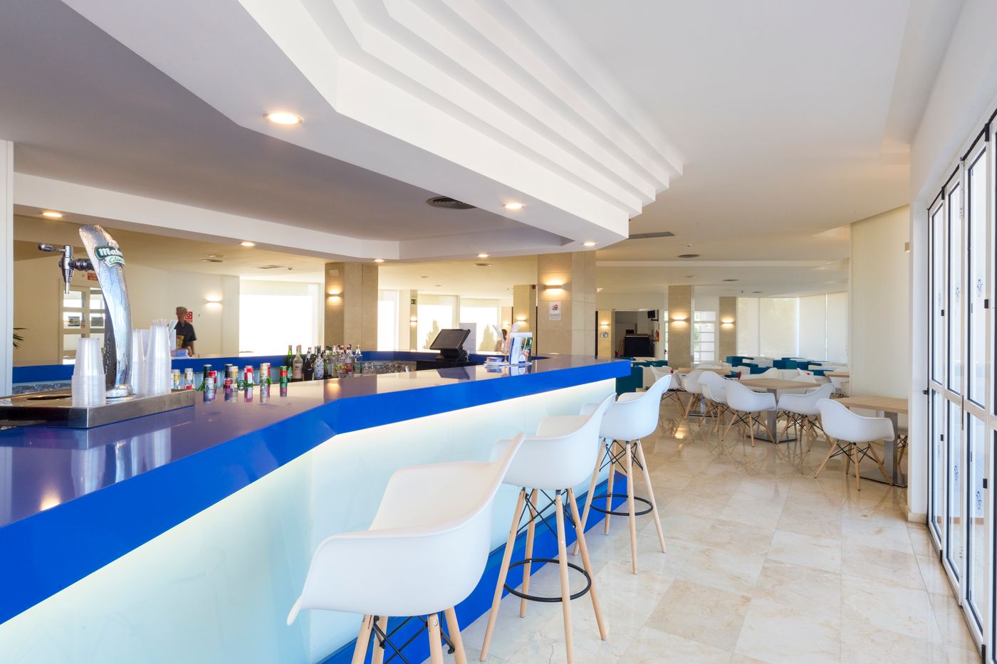 Globales-Mediterrani-Bar-35