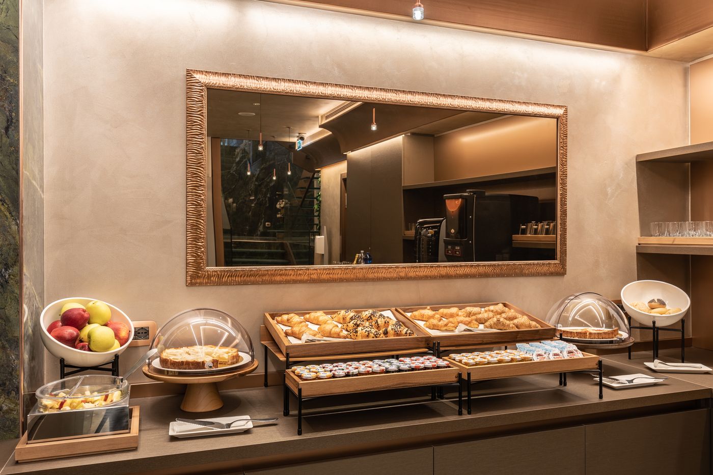 Ariston-Restaurant-36