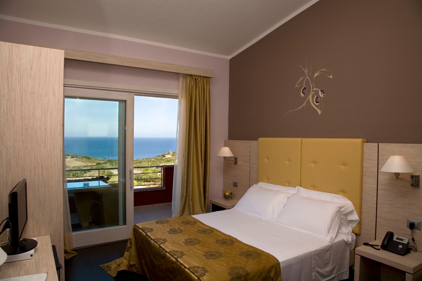 Bajaloglia-Resort-Room-16