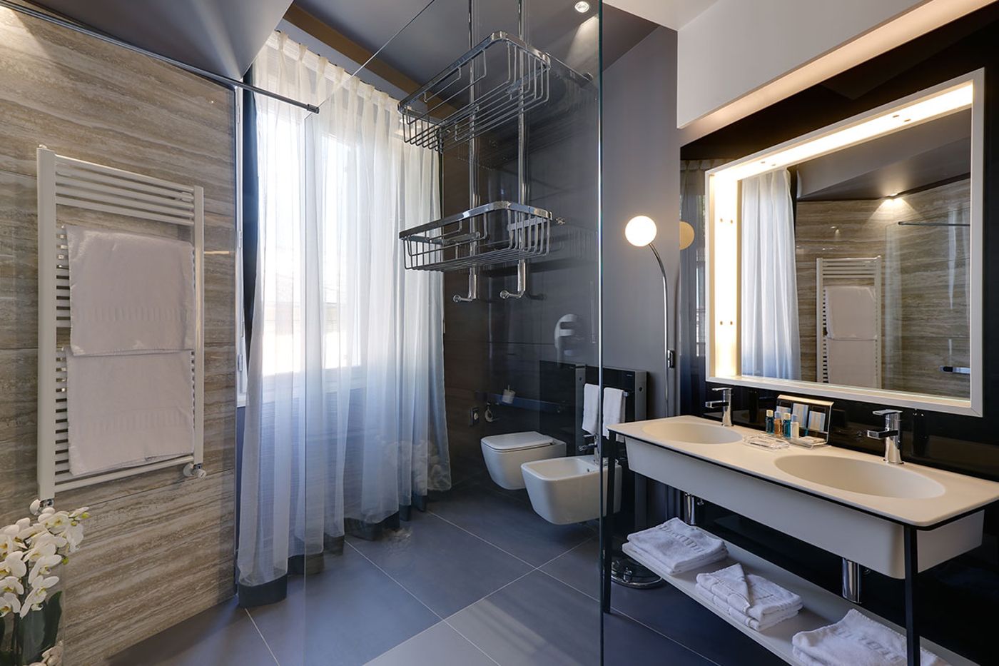 Stendhal Luxury Suites