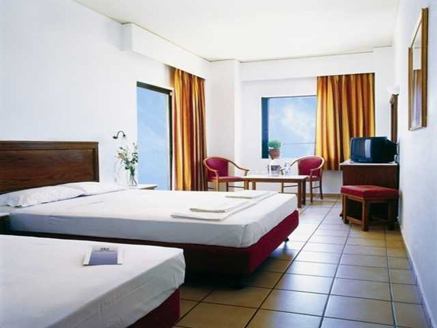 Suneo Club Chrissi Amoudia