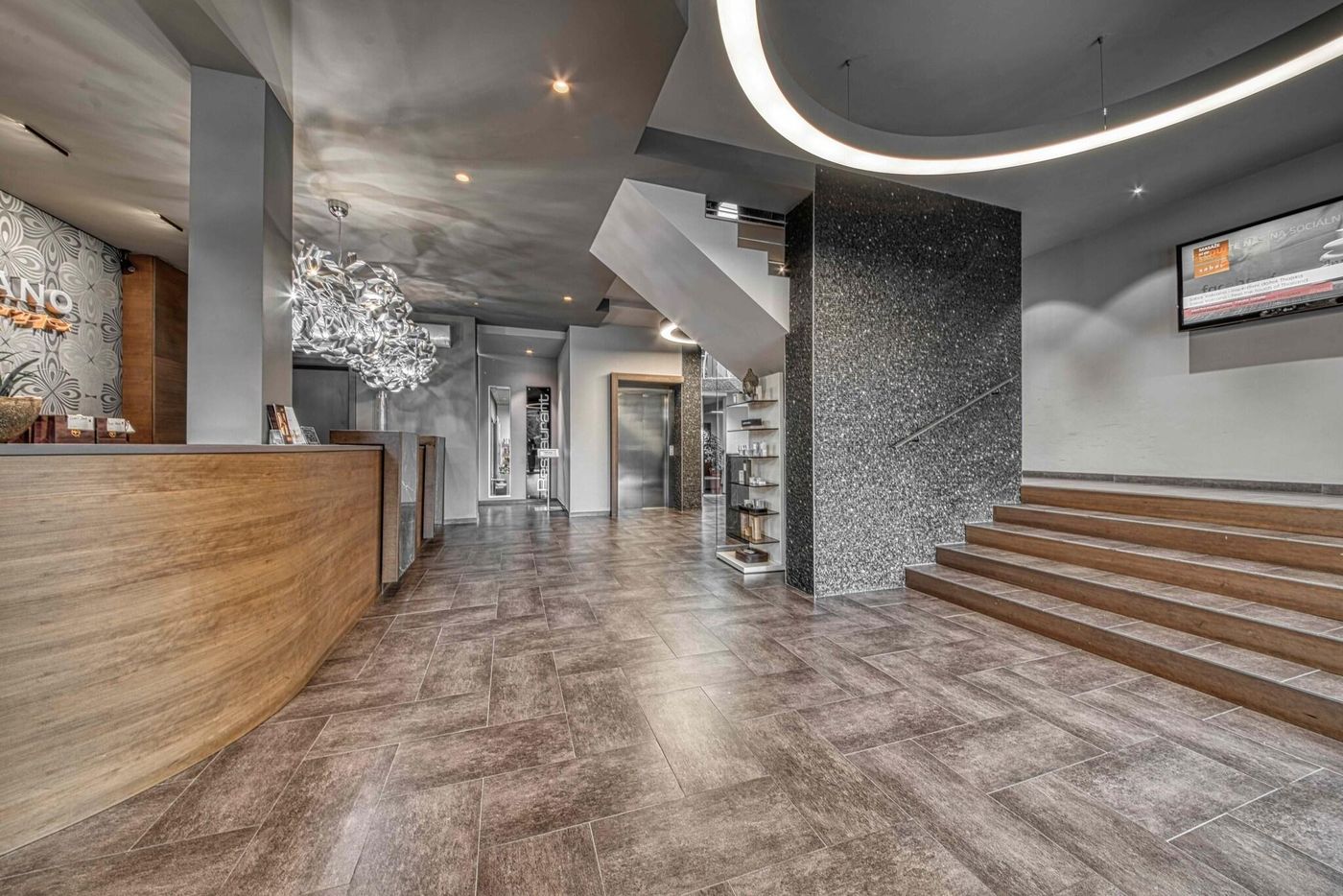 Volcano-Spa-Hotel-Lobby-7