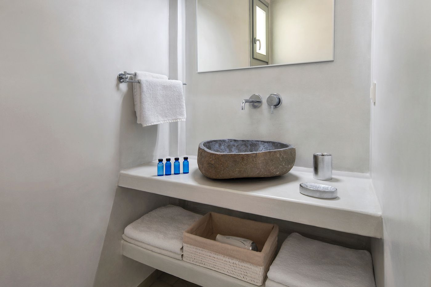 Seven-Suites-Room-41