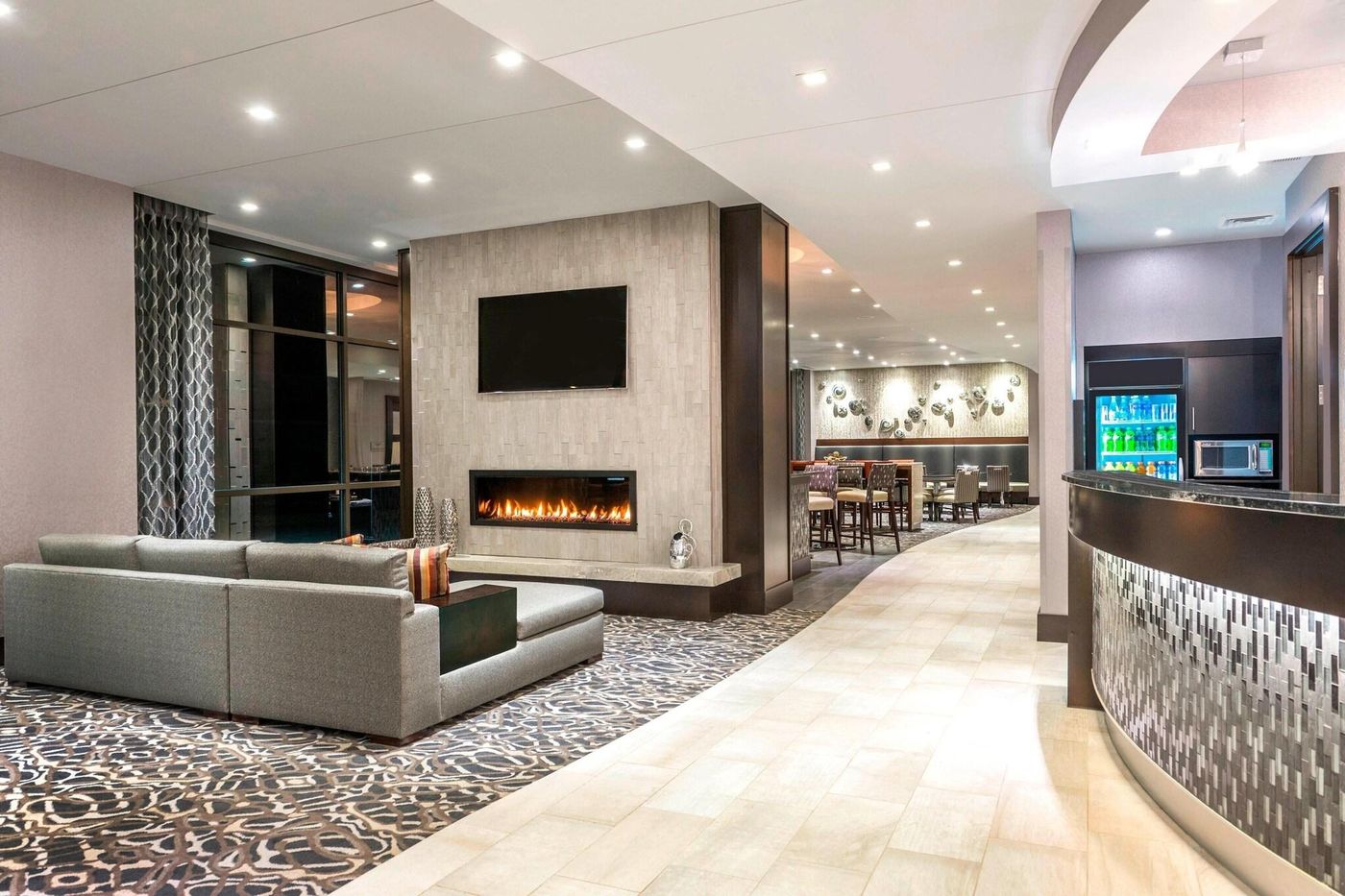 Fairfield-Inn---Suites-Boston-Cambridge-Lobby-12