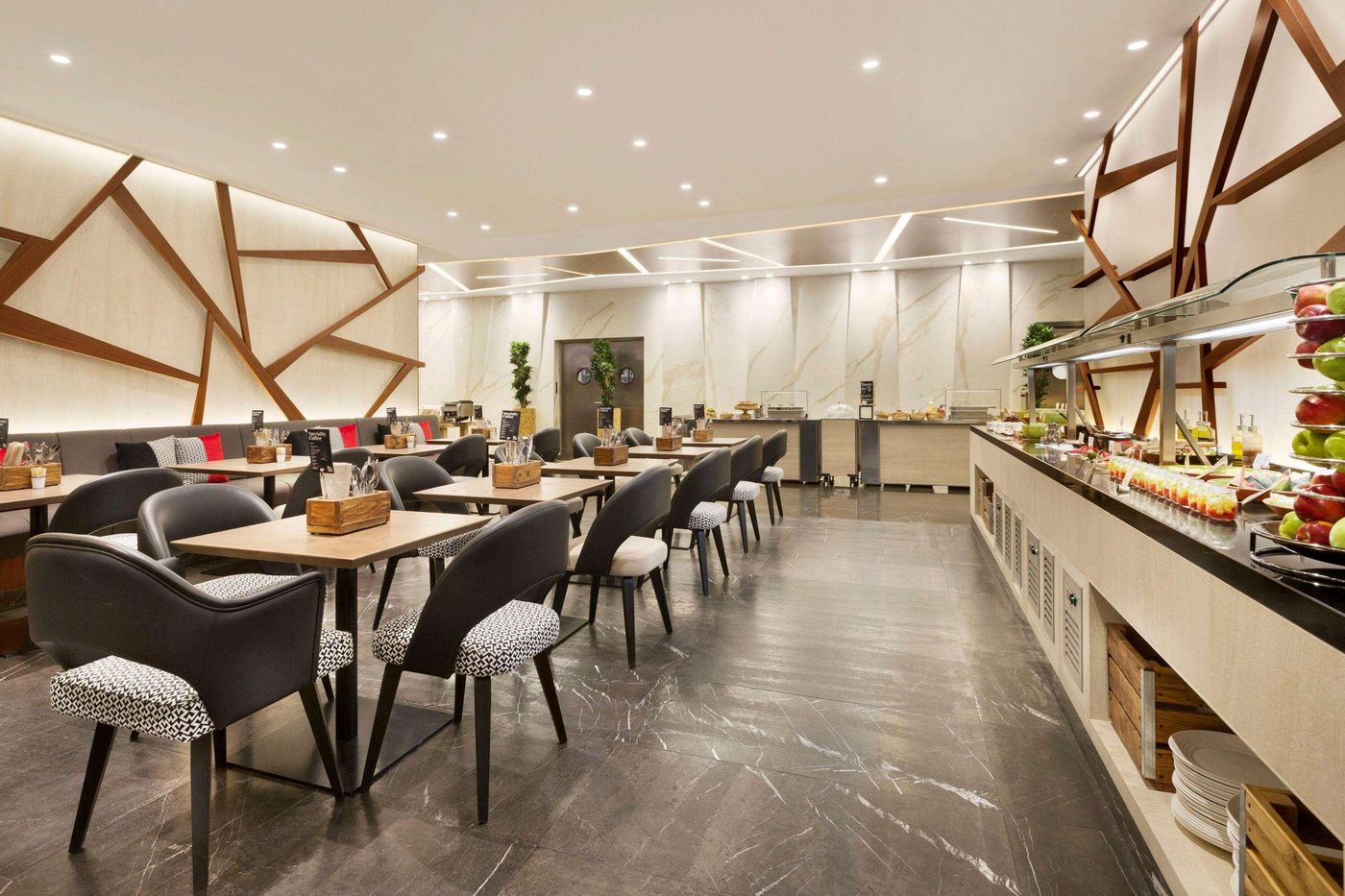 Tryp-By-Wyndham-Dubai-Restaurant-30