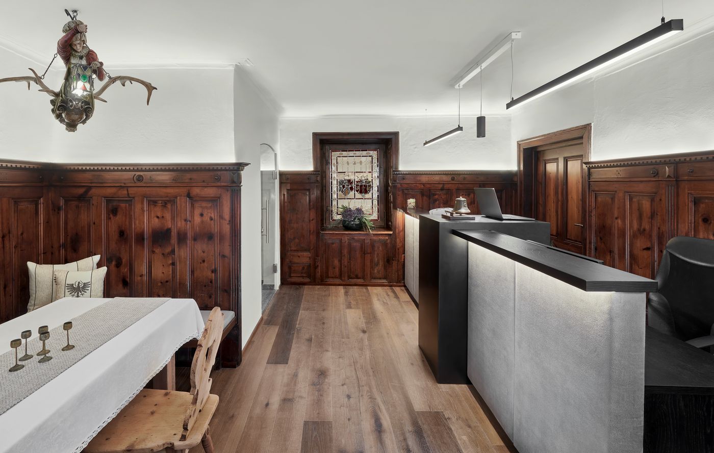 Hotel Schwarzer Adler Innsbruck-Austria-INNSBRUCK-Lobby-5