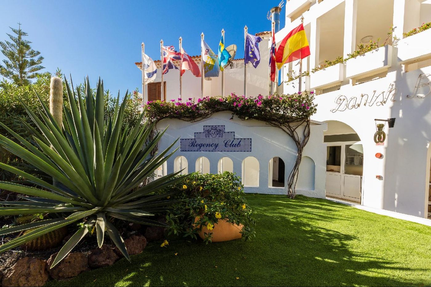 Regency-Torviscas-Apartments-Suites-General-view-10