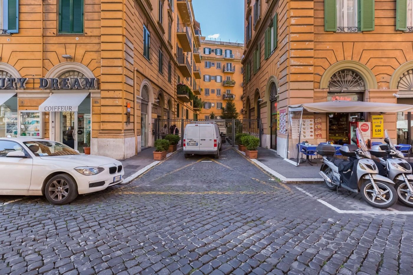 Allegra-s-House-General-view-9