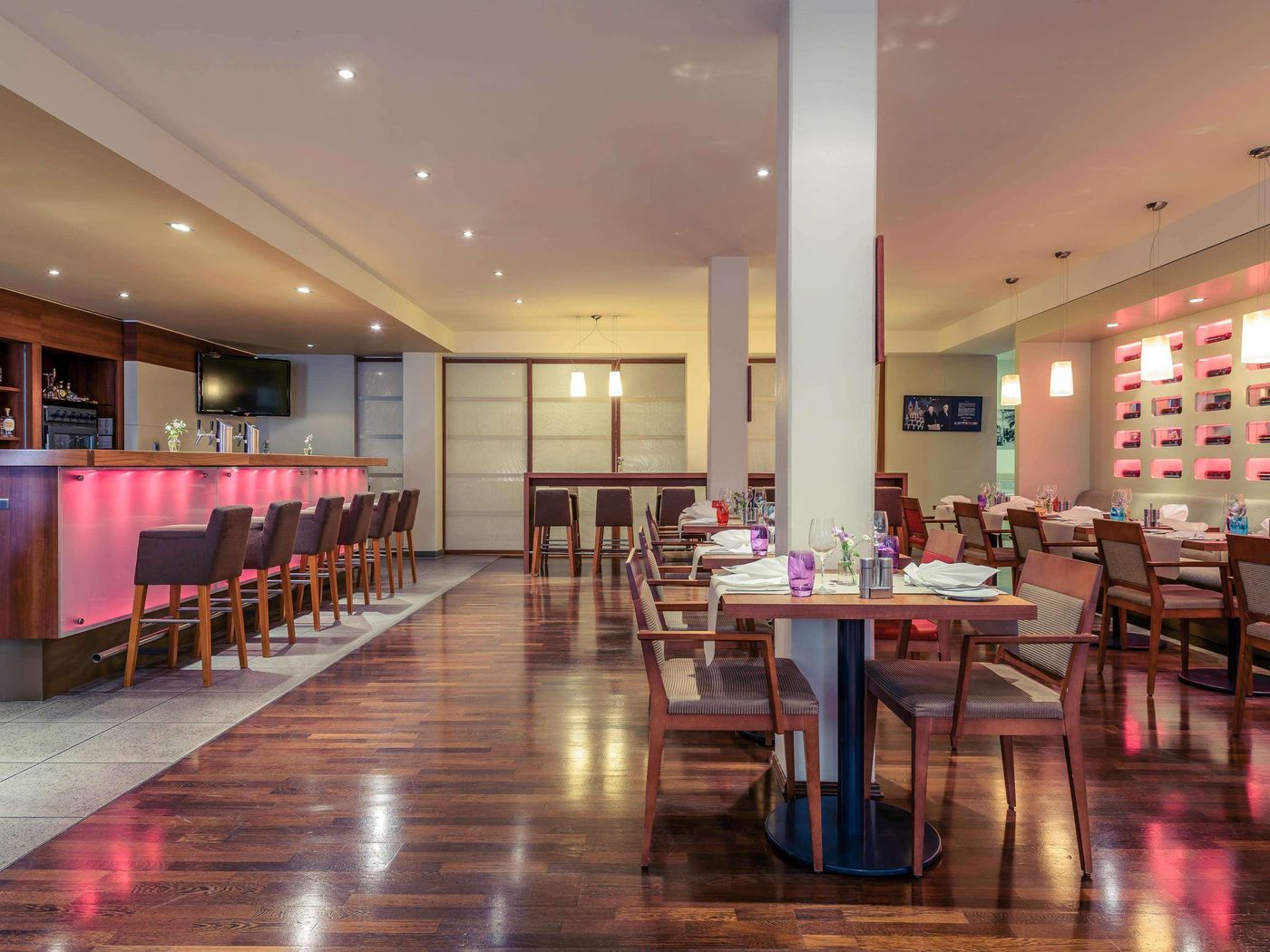 Mercure-Hotel-Berlin-City-West-Bar-13