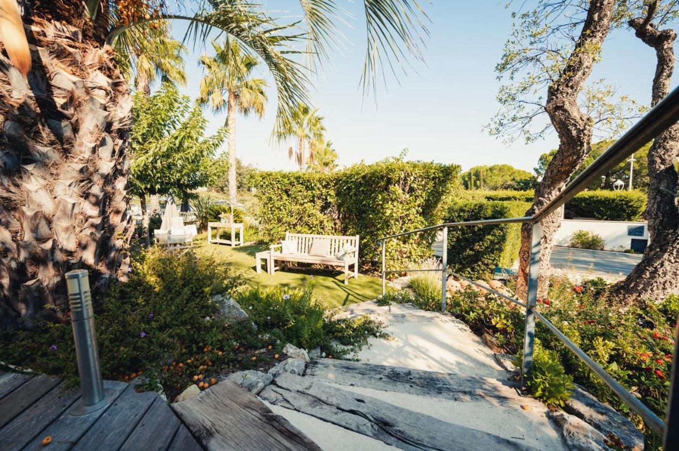 Hotel-Le-Catalogne-Terrace-24