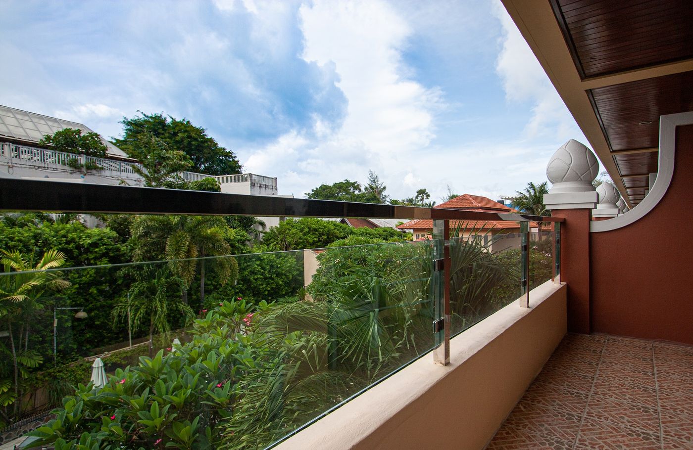 Karon-Sea-Sands-Resort---Spa-Terrace-16